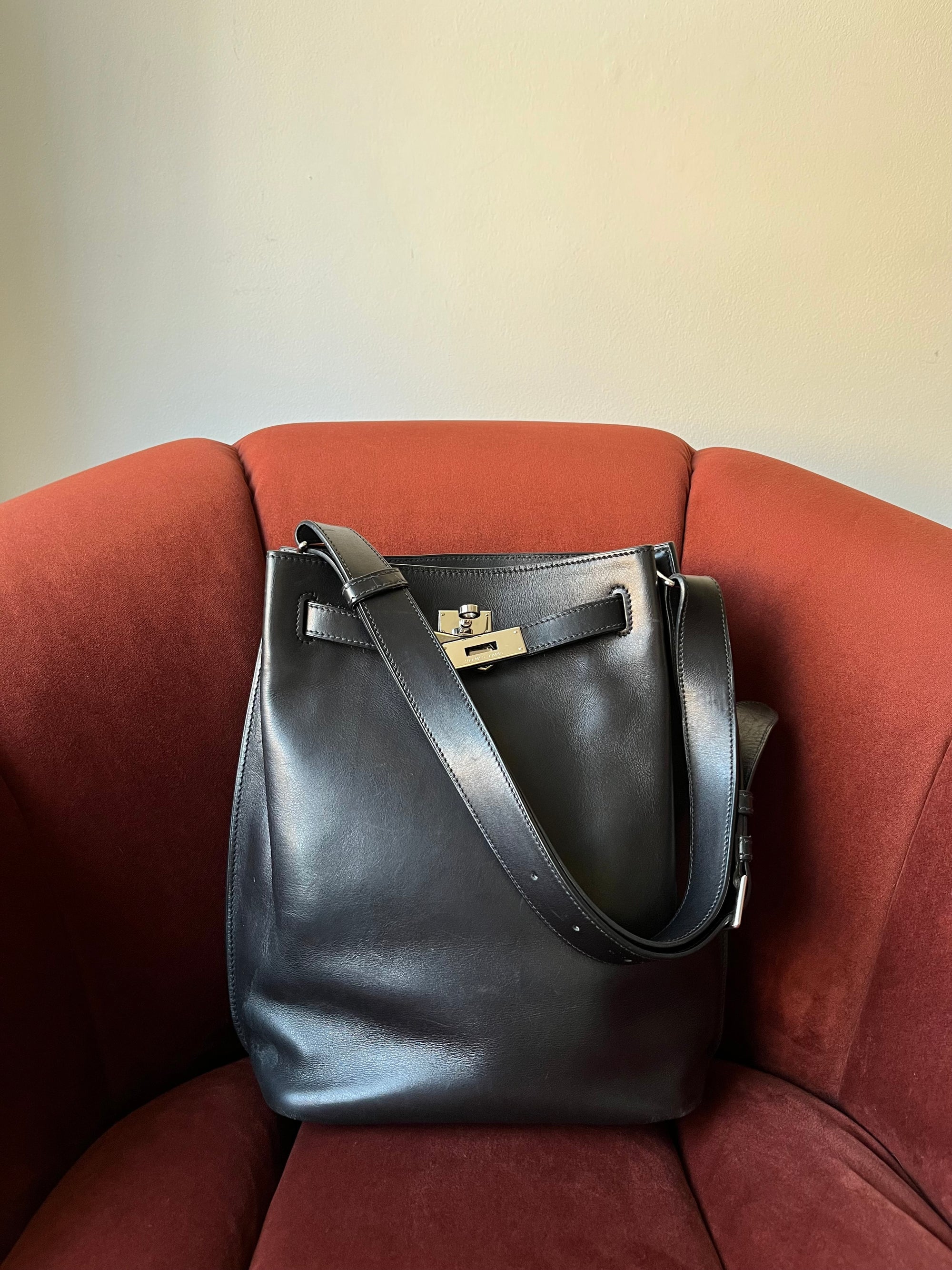 Hermès So Kelly 22 In Black Evercalf (2010)