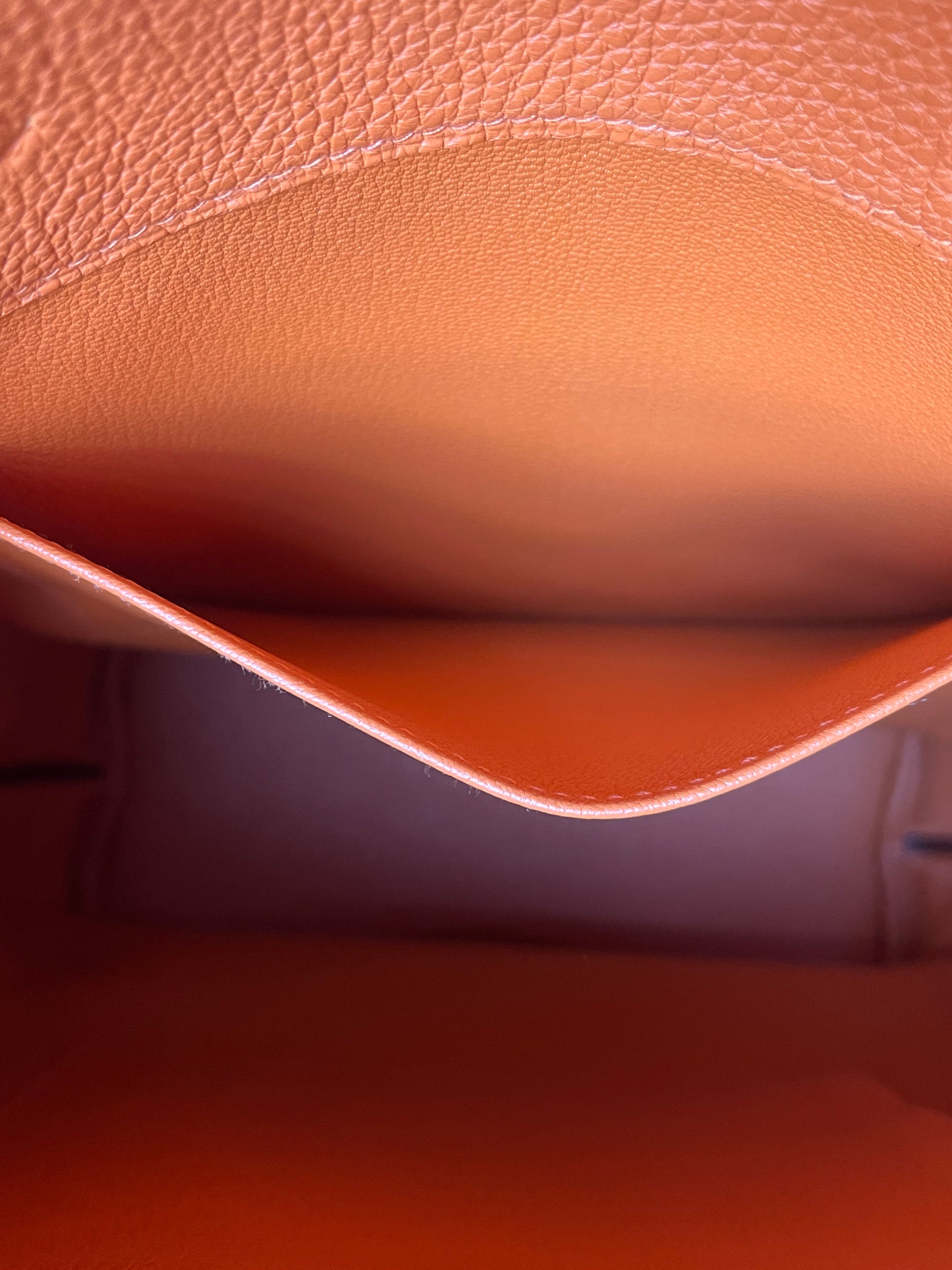Hermès So Kelly 22 In Orange Togo (2008)