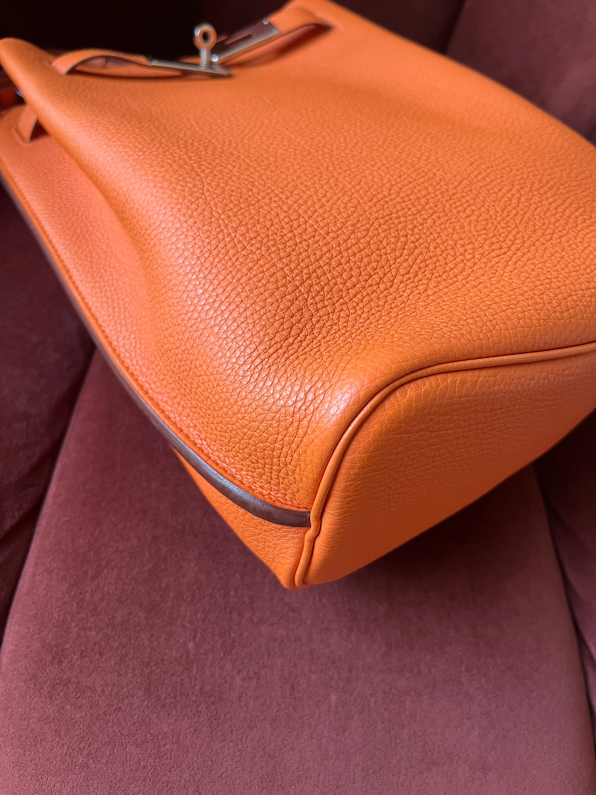Hermès So Kelly 22 In Orange Togo (2008)