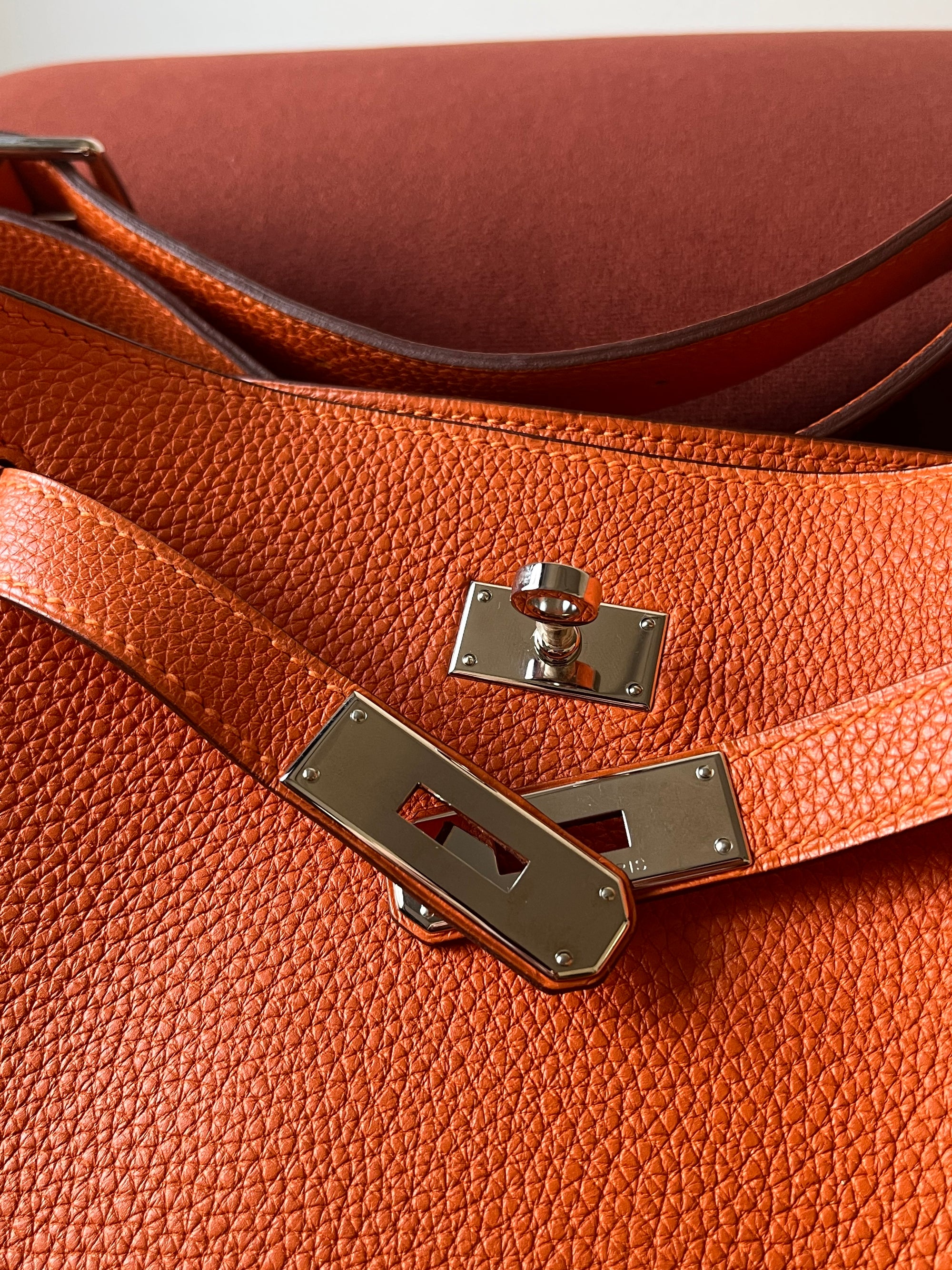 Hermès So Kelly 22 In Orange Togo (2008)