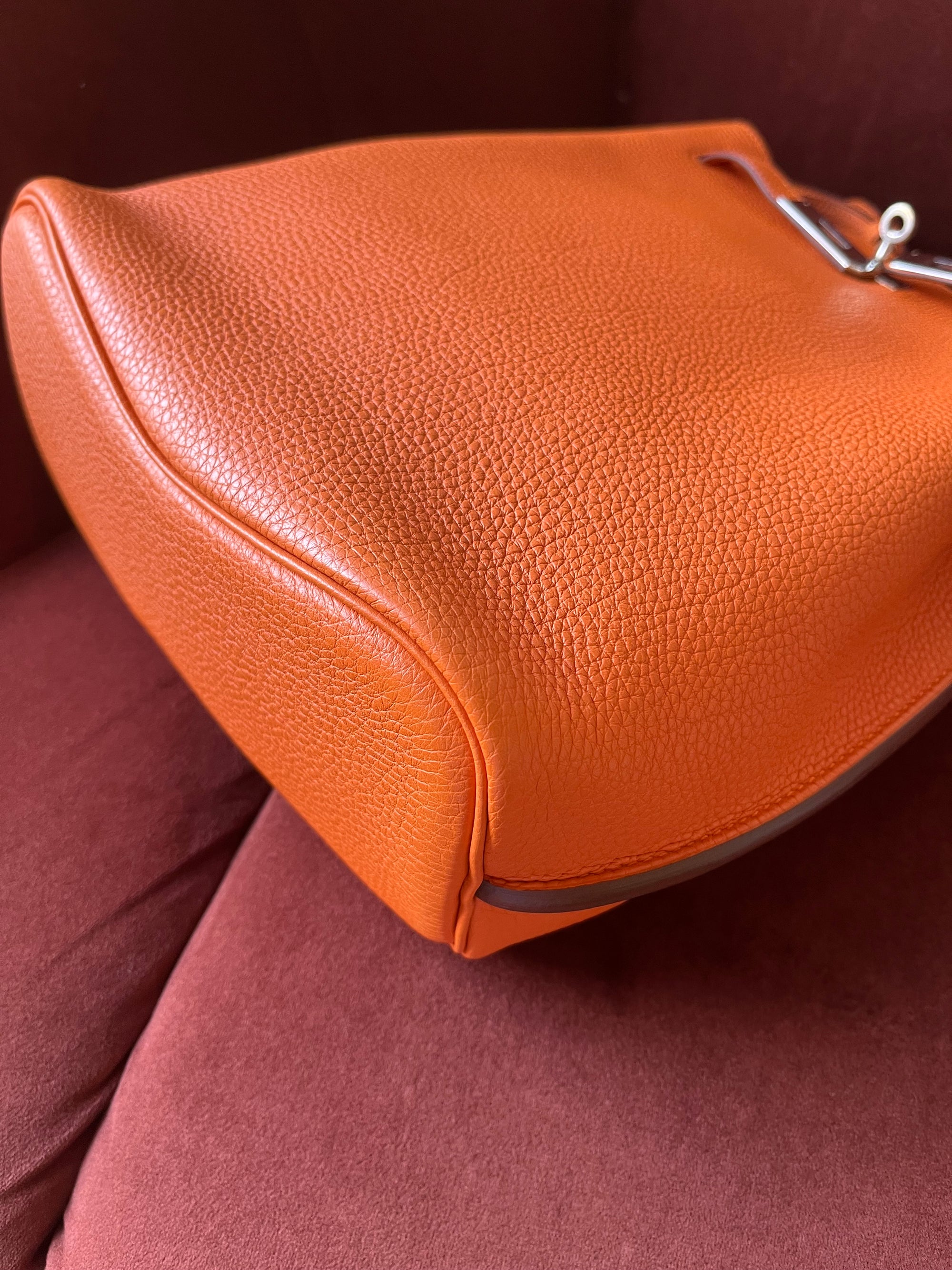 Hermès So Kelly 22 In Orange Togo (2008)