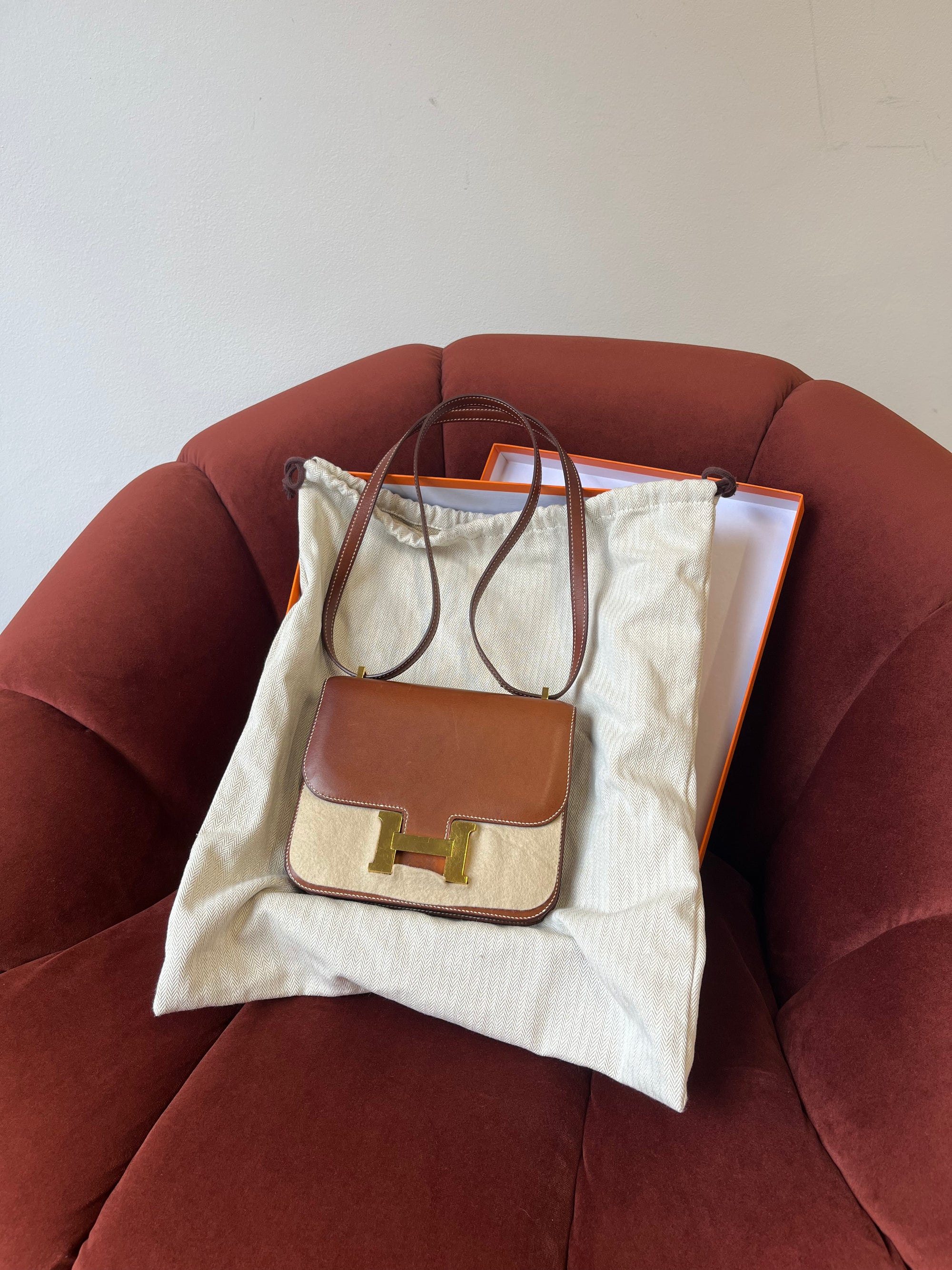 Hermès Constance 18 In Fauve Barenia (2019)