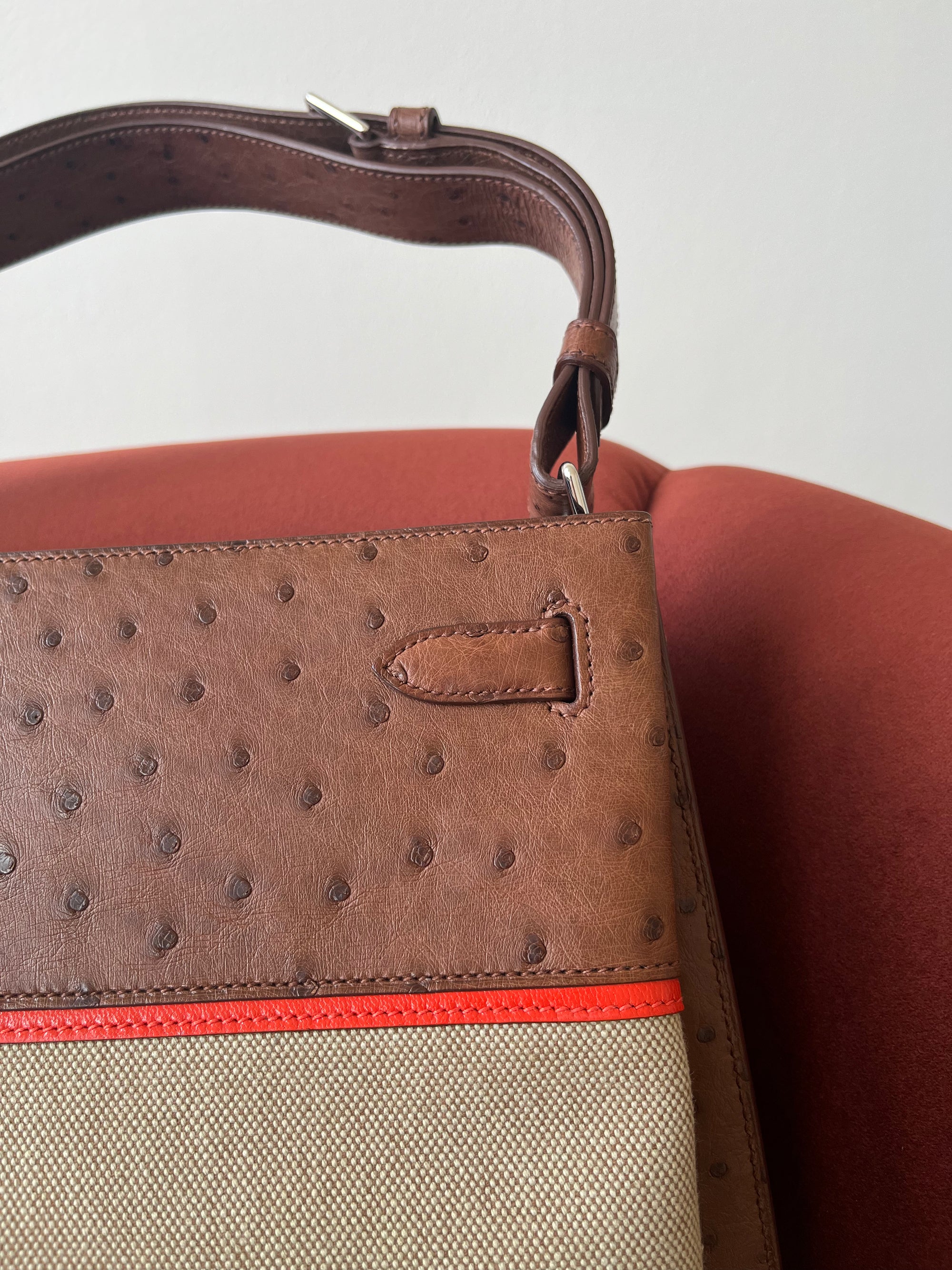 Hermès Limited Edition So Kelly 26 In Étrusque Ostrich &amp; Toile (2012)