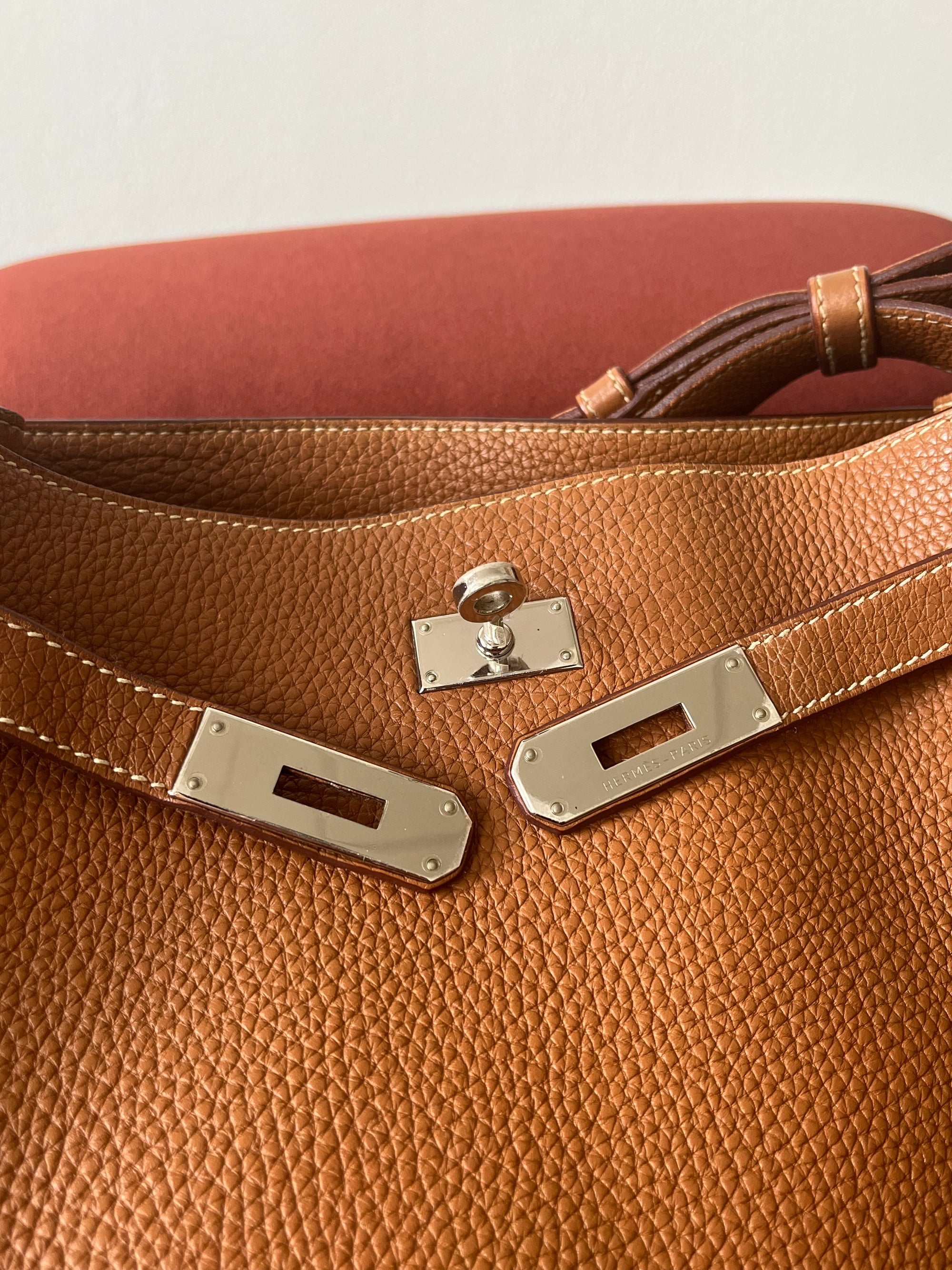 Hermès So Kelly 26 In Gold Togo (2009)