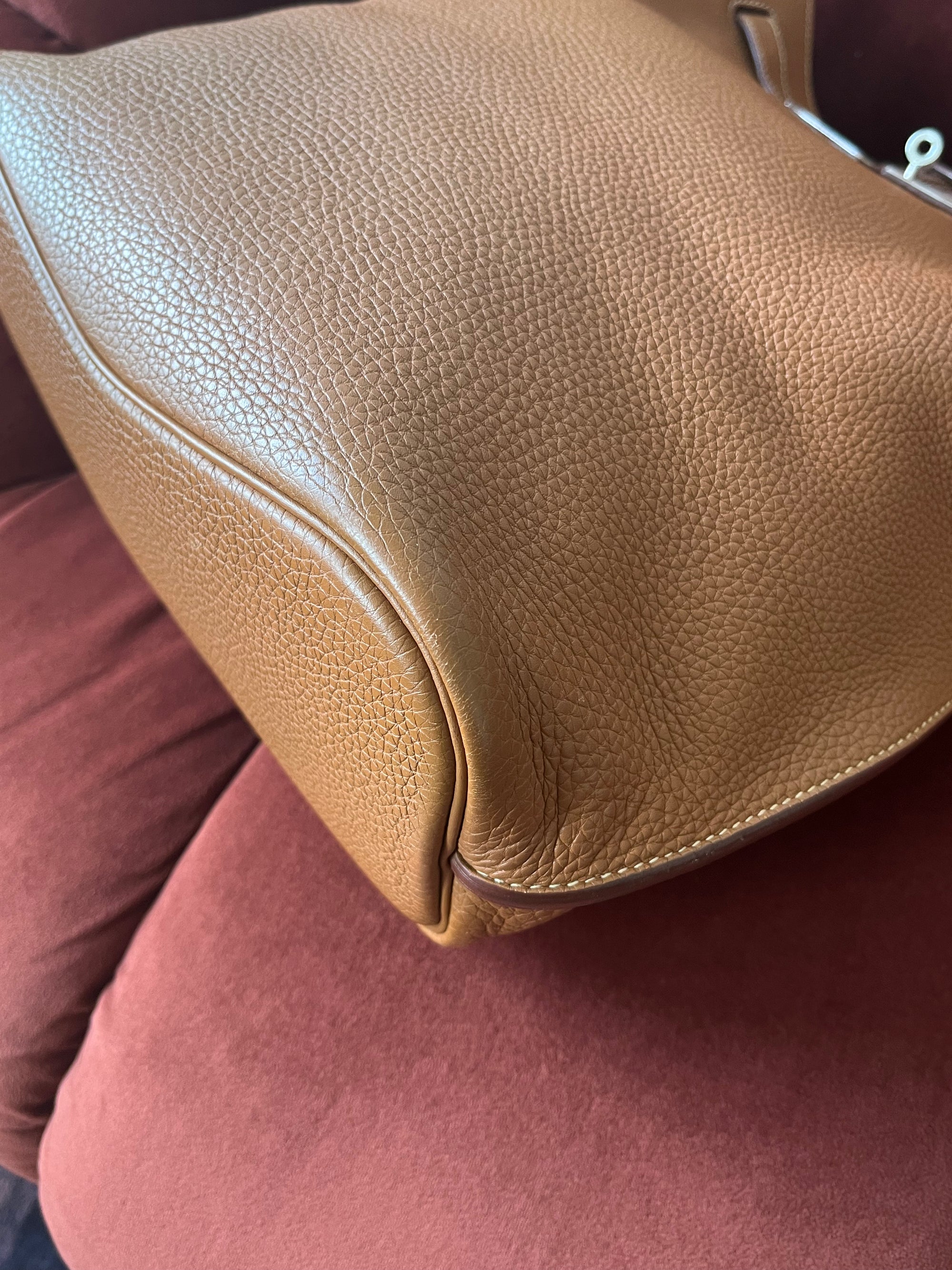 Hermès So Kelly 26 In Gold Togo (2009)
