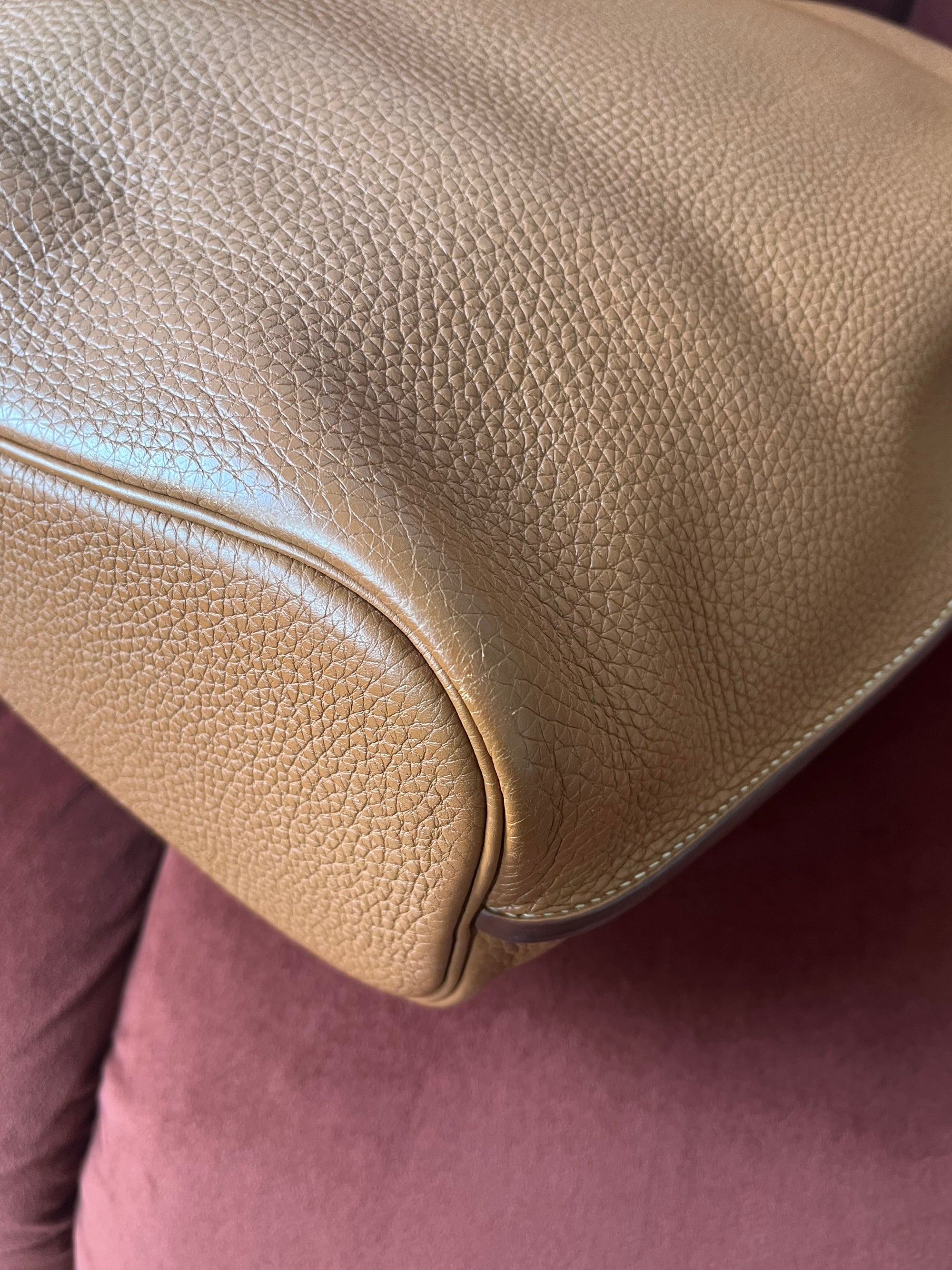 Hermès So Kelly 26 In Gold Togo (2009)