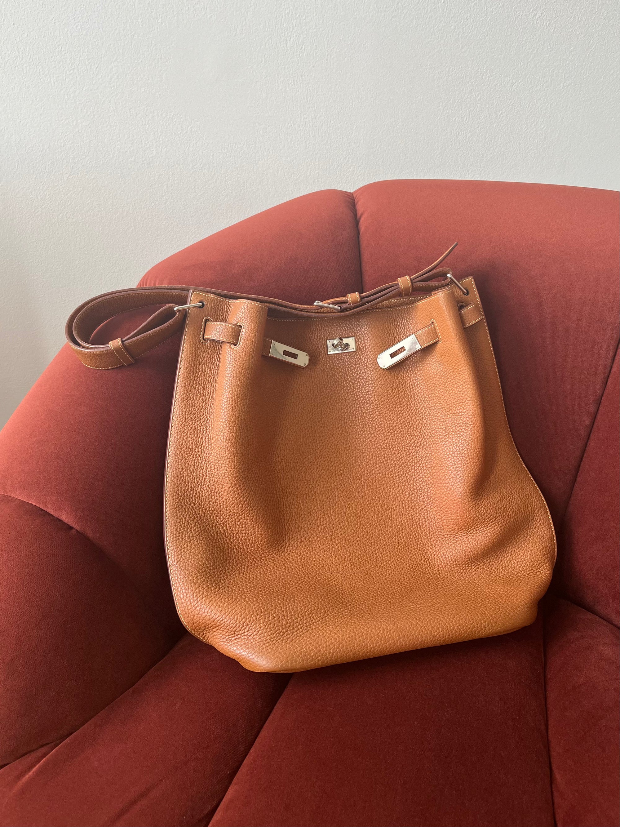 Hermès So Kelly 26 In Gold Togo (2009)