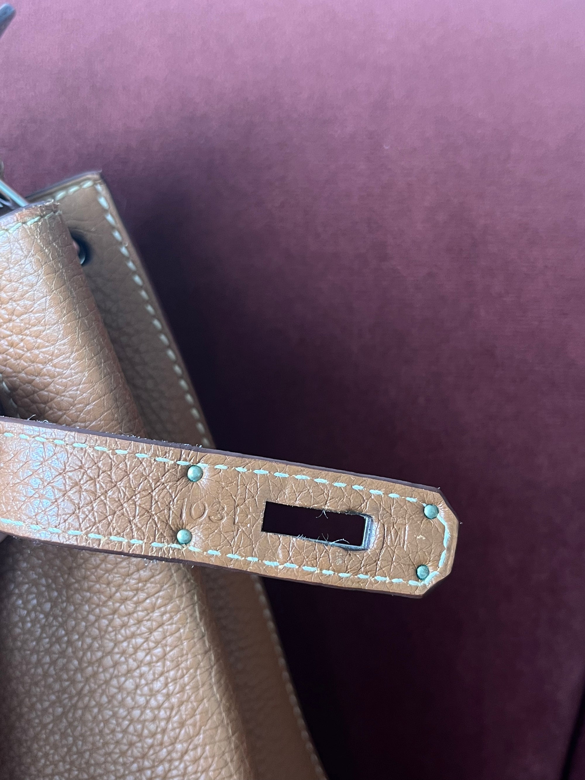 Hermès So Kelly 26 In Gold Togo (2009)