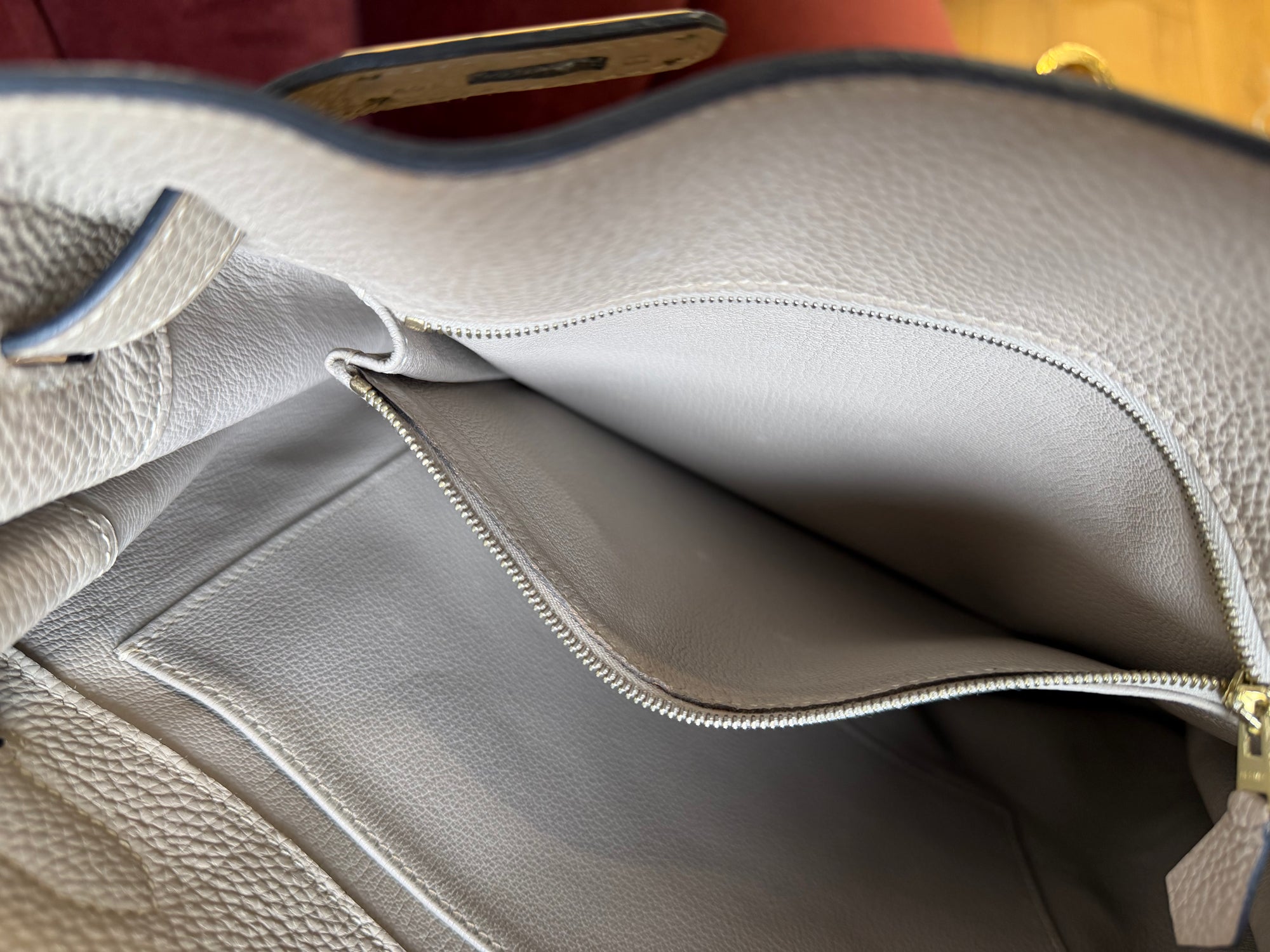 Hermès So Kelly 26 In Gris Tourterelle Togo (2008)