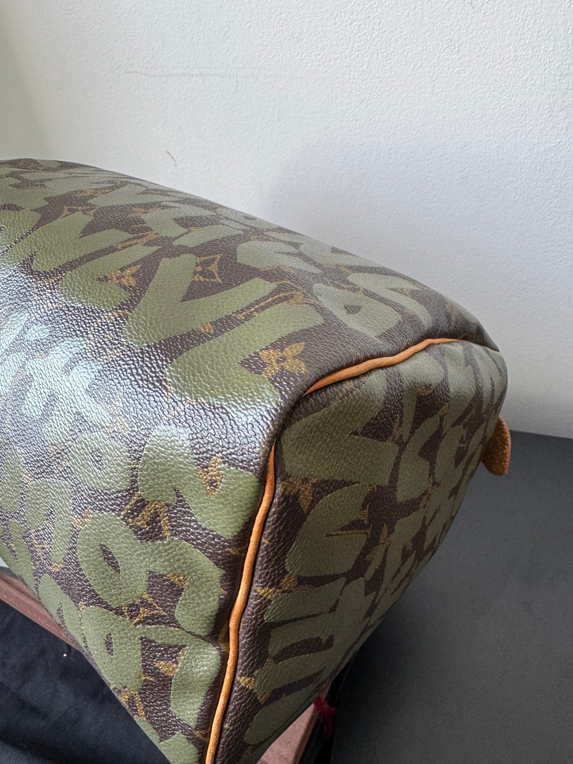 Louis Vuitton x Stephen Sprouse Khaki Graffiti Speedy 30 (2001)