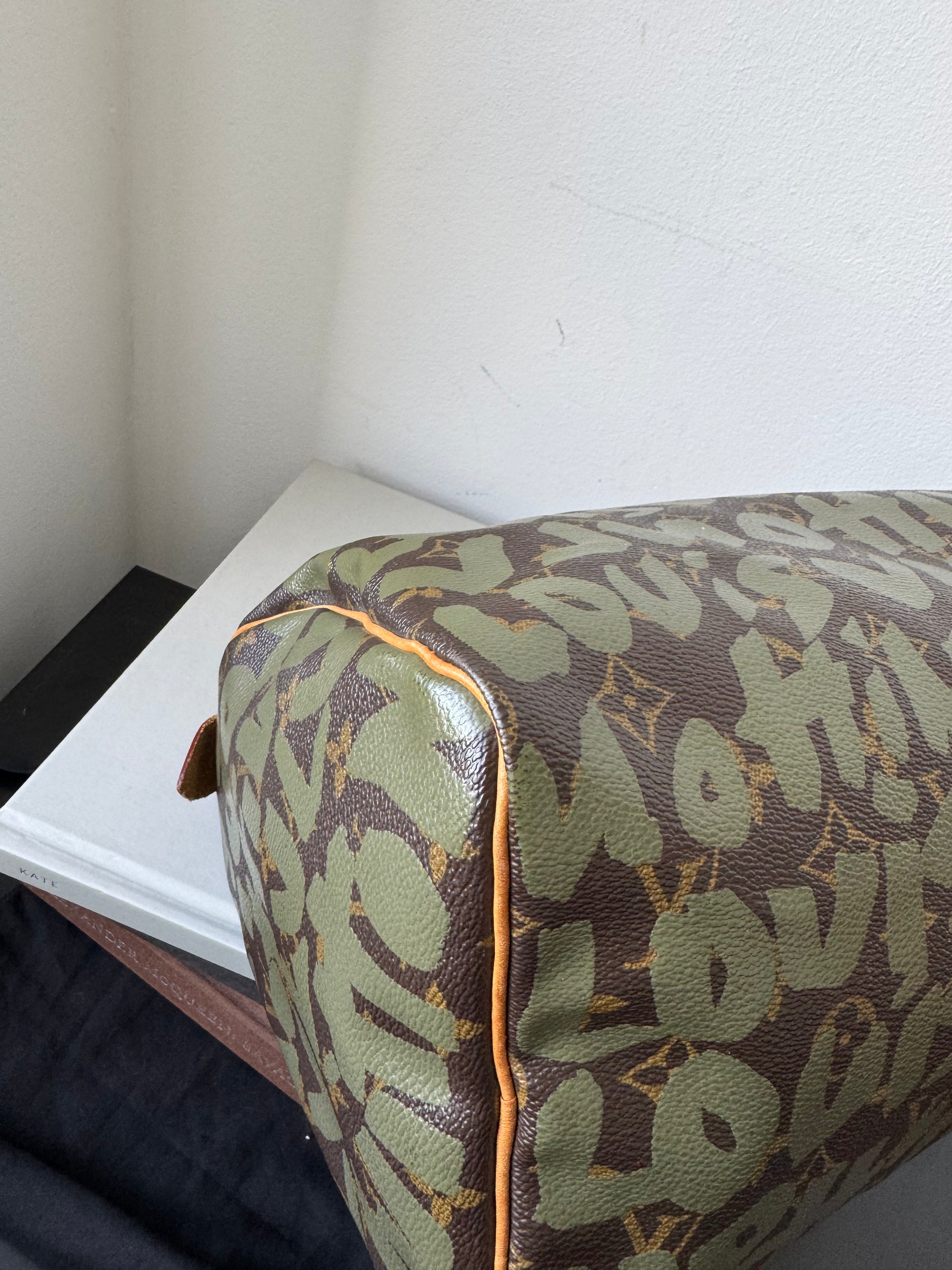 Louis Vuitton x Stephen Sprouse Khaki Graffiti Speedy 30 (2001)