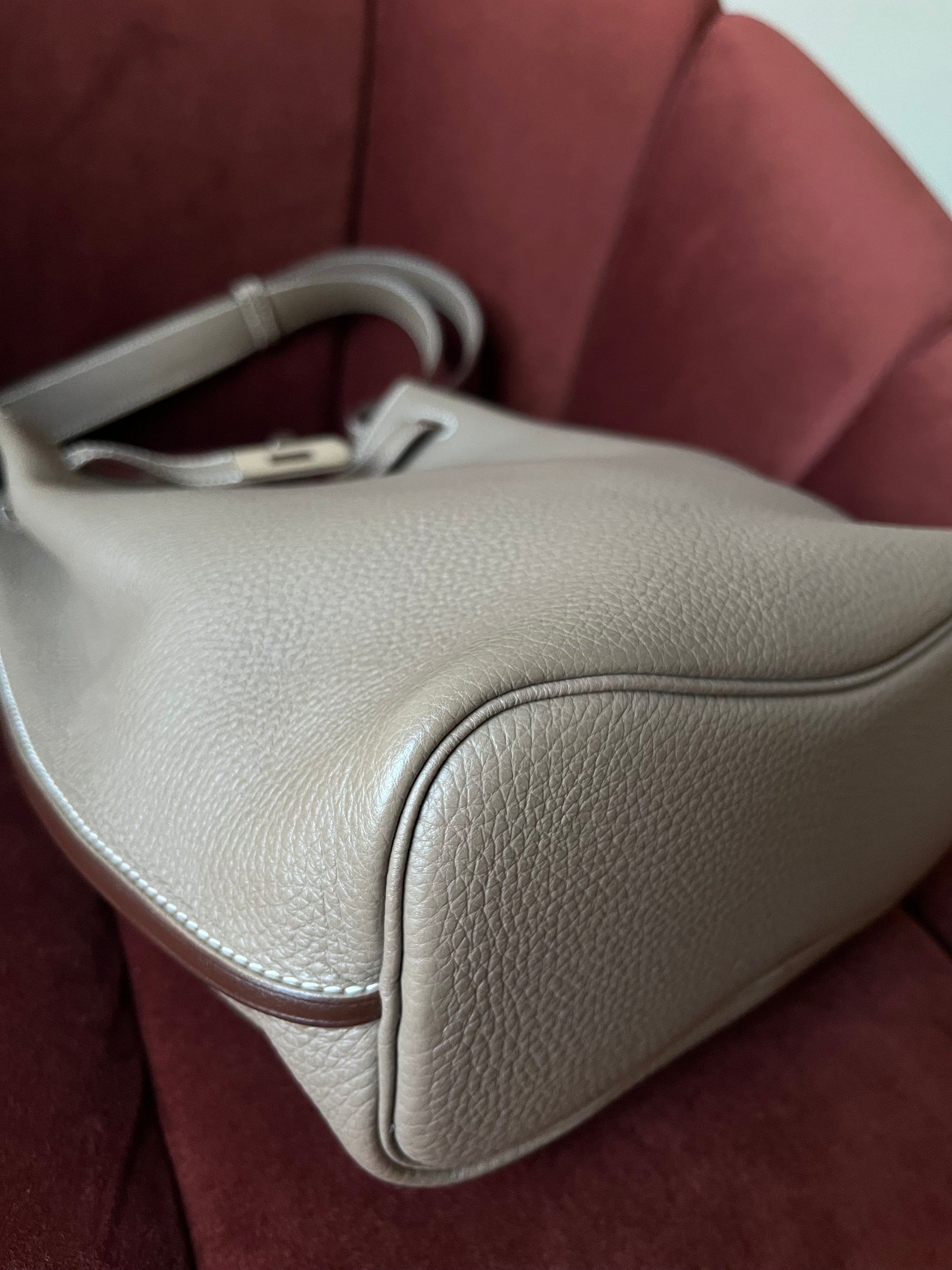 Hermès So Kelly 22 In Etoupe Togo (2009)