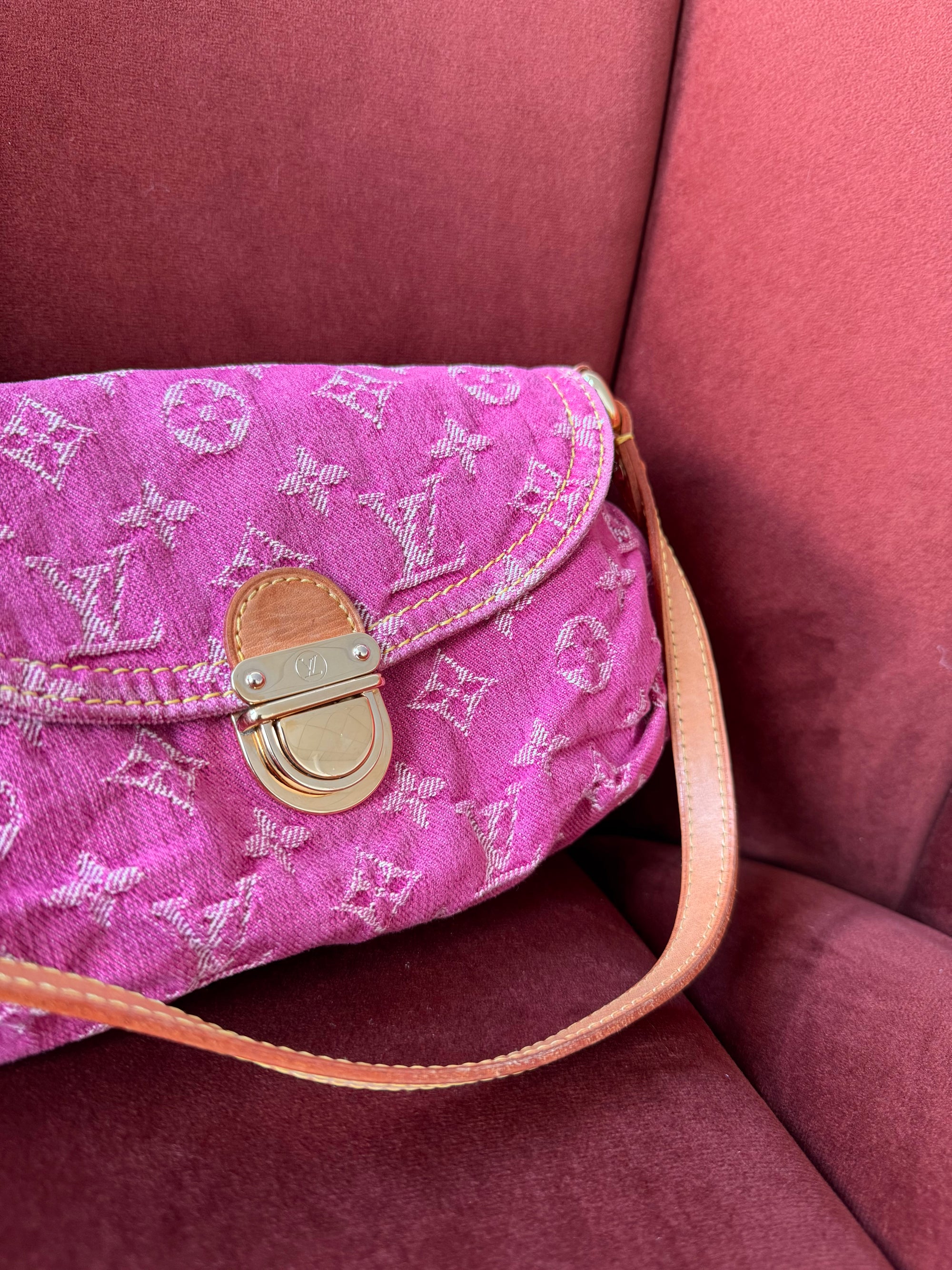 Louis Vuitton Pink Denim Monogram Pleaty (2006)