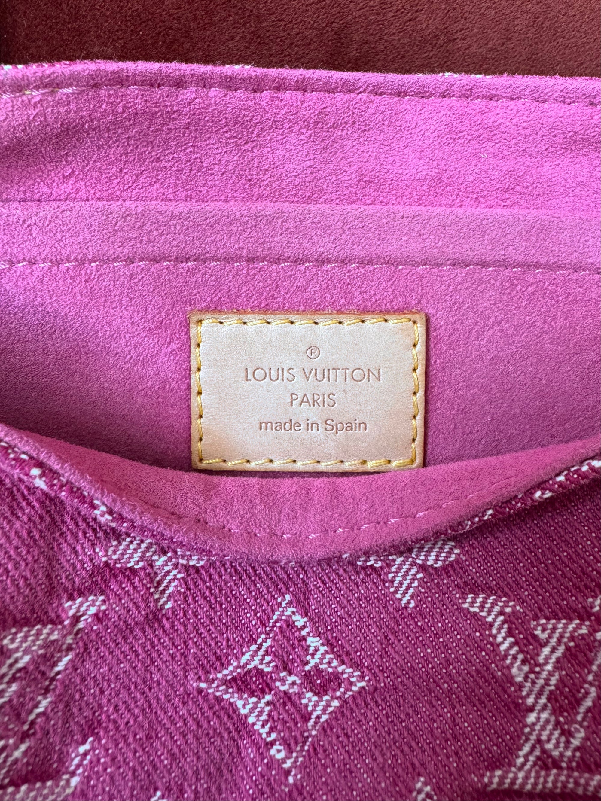 Louis Vuitton Pink Denim Monogram Pleaty (2006)