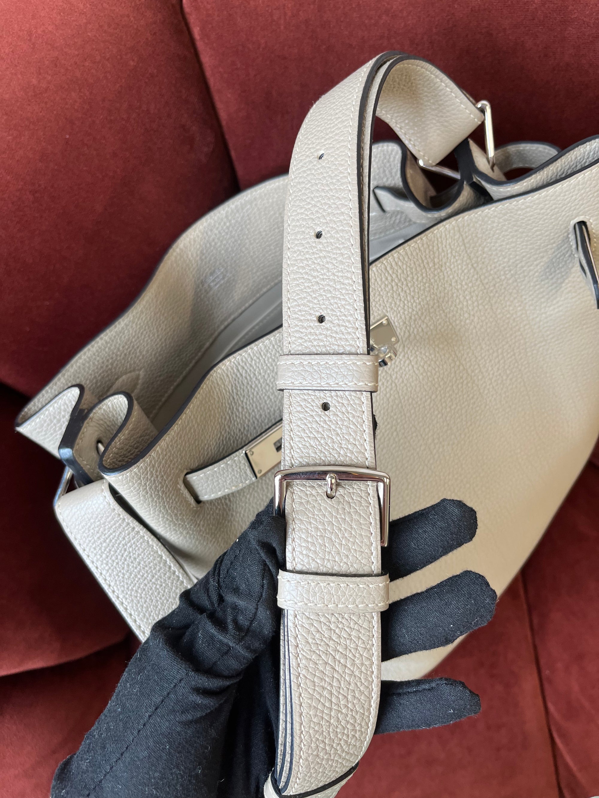 Hermès So Kelly 26 In Gris Tourterelle Togo (2010)