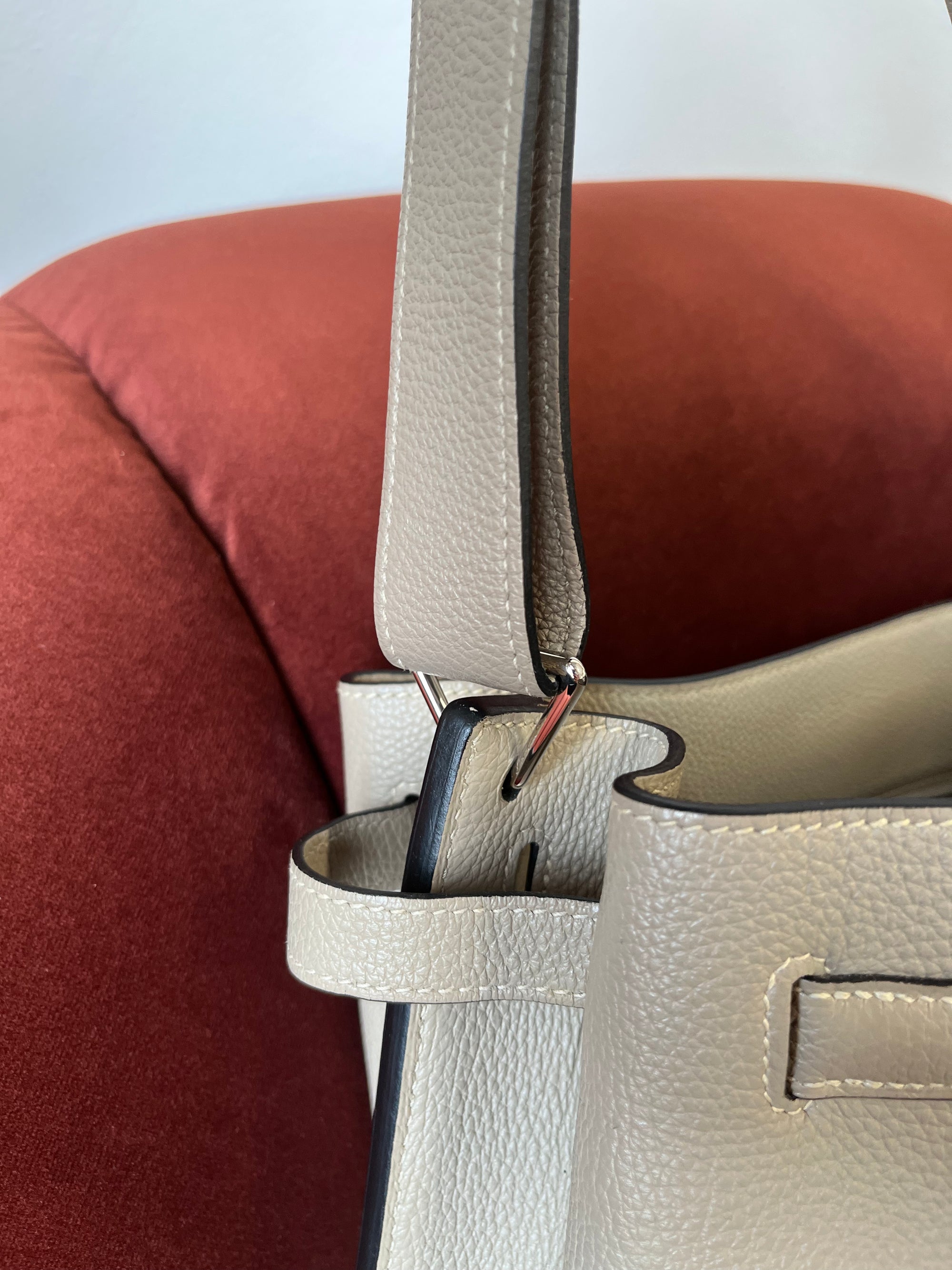 Hermès So Kelly 26 In Gris Tourterelle Togo (2010)