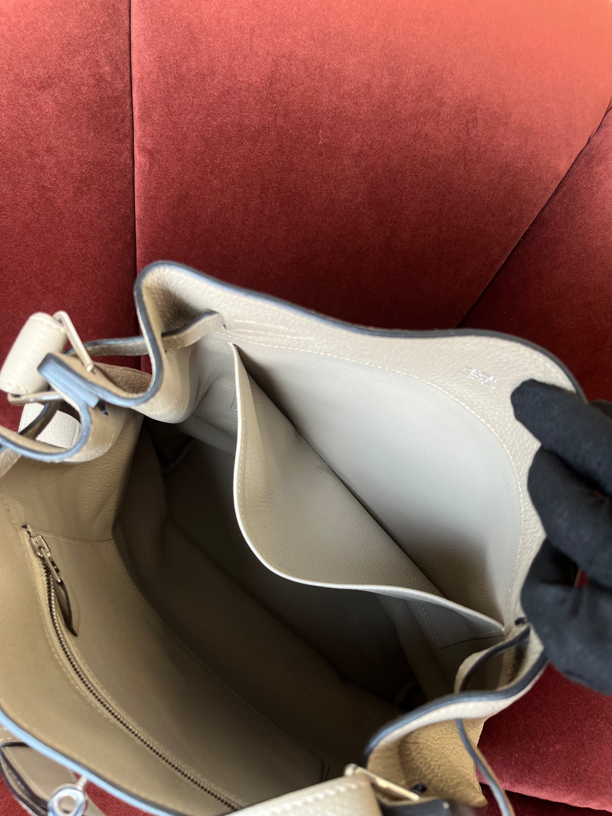 Hermès So Kelly 26 In Gris Tourterelle Togo (2010)