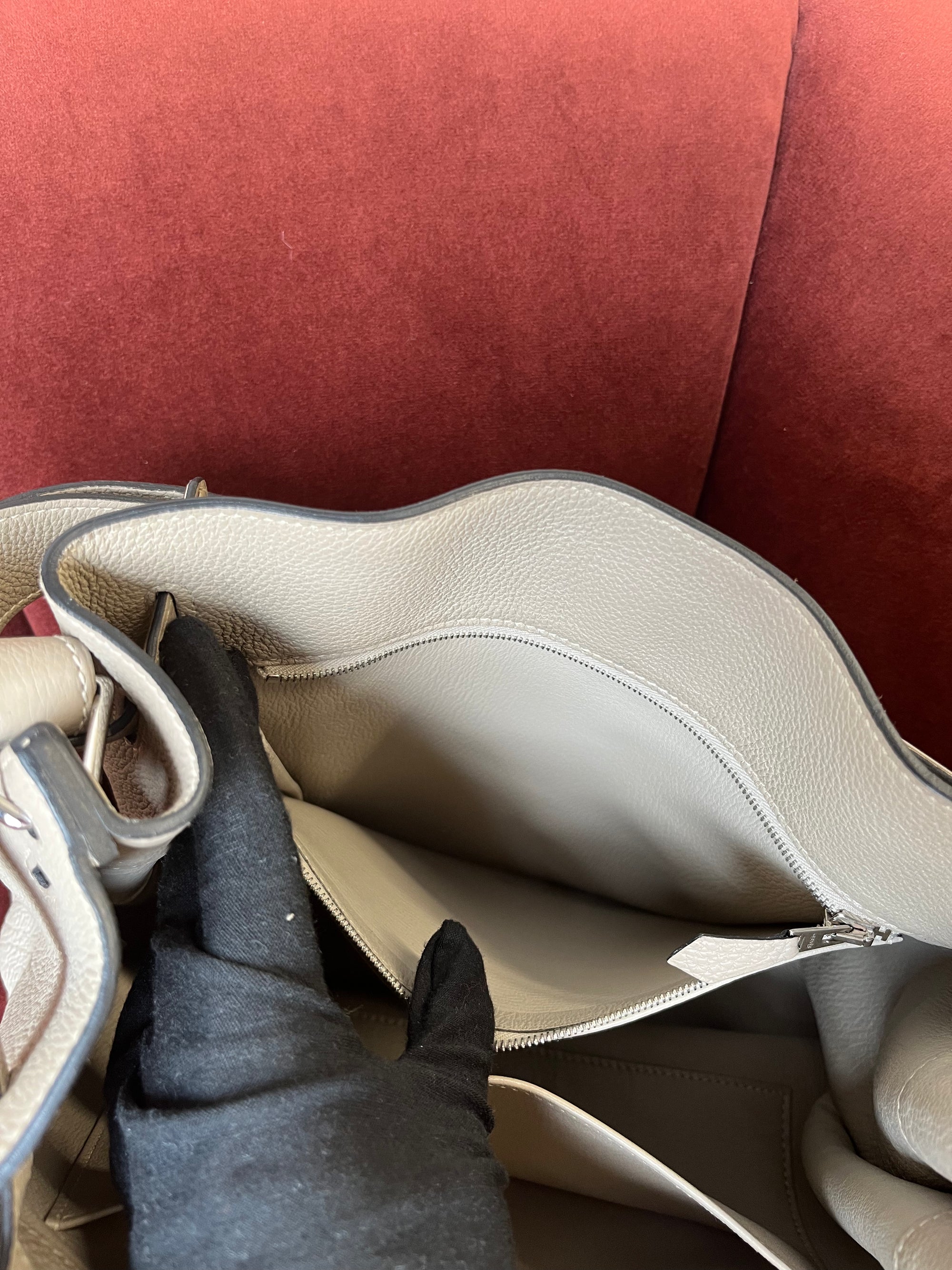 Hermès So Kelly 26 In Gris Tourterelle Togo (2010)