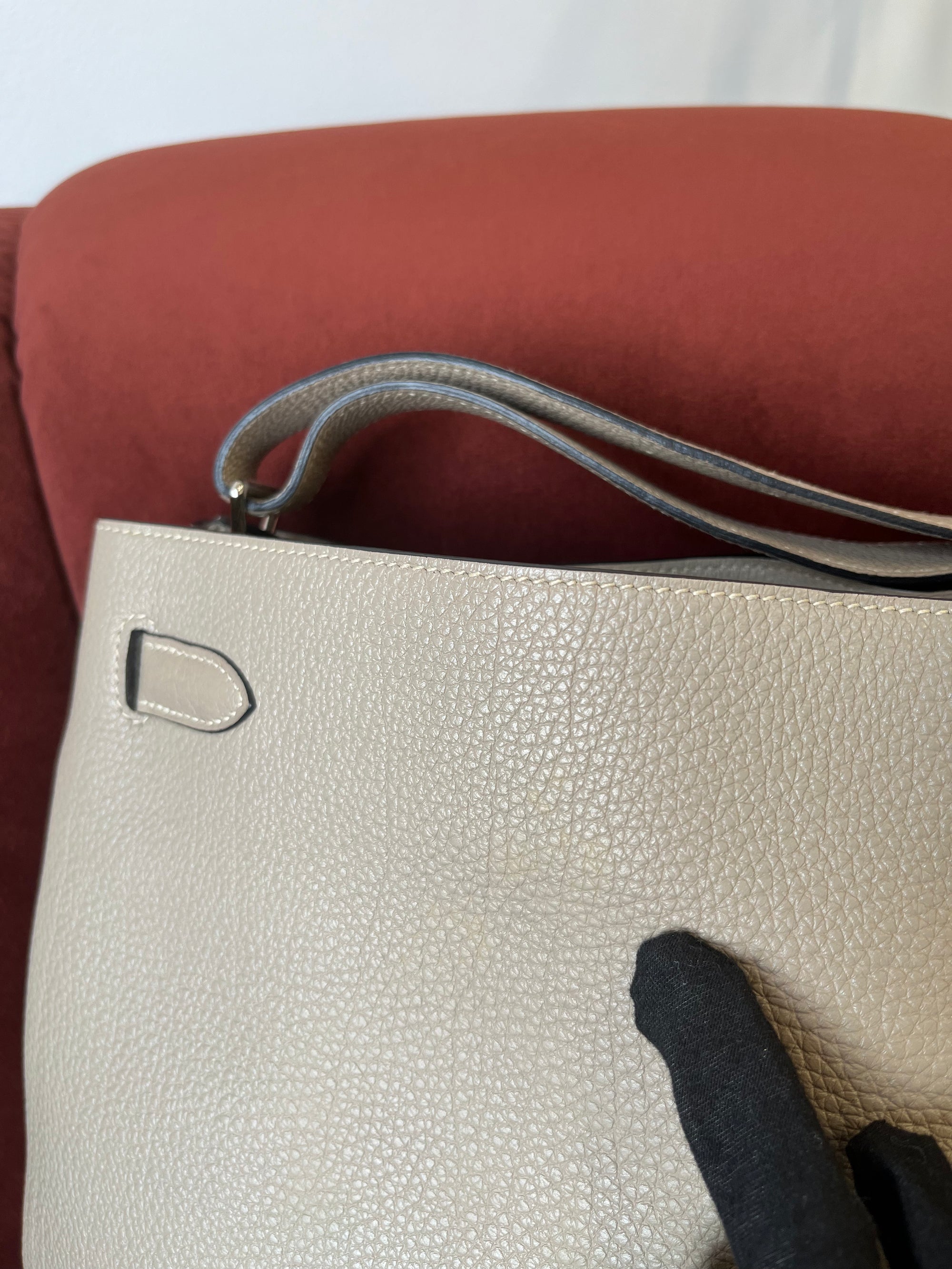 Hermès So Kelly 26 In Gris Tourterelle Togo (2010)