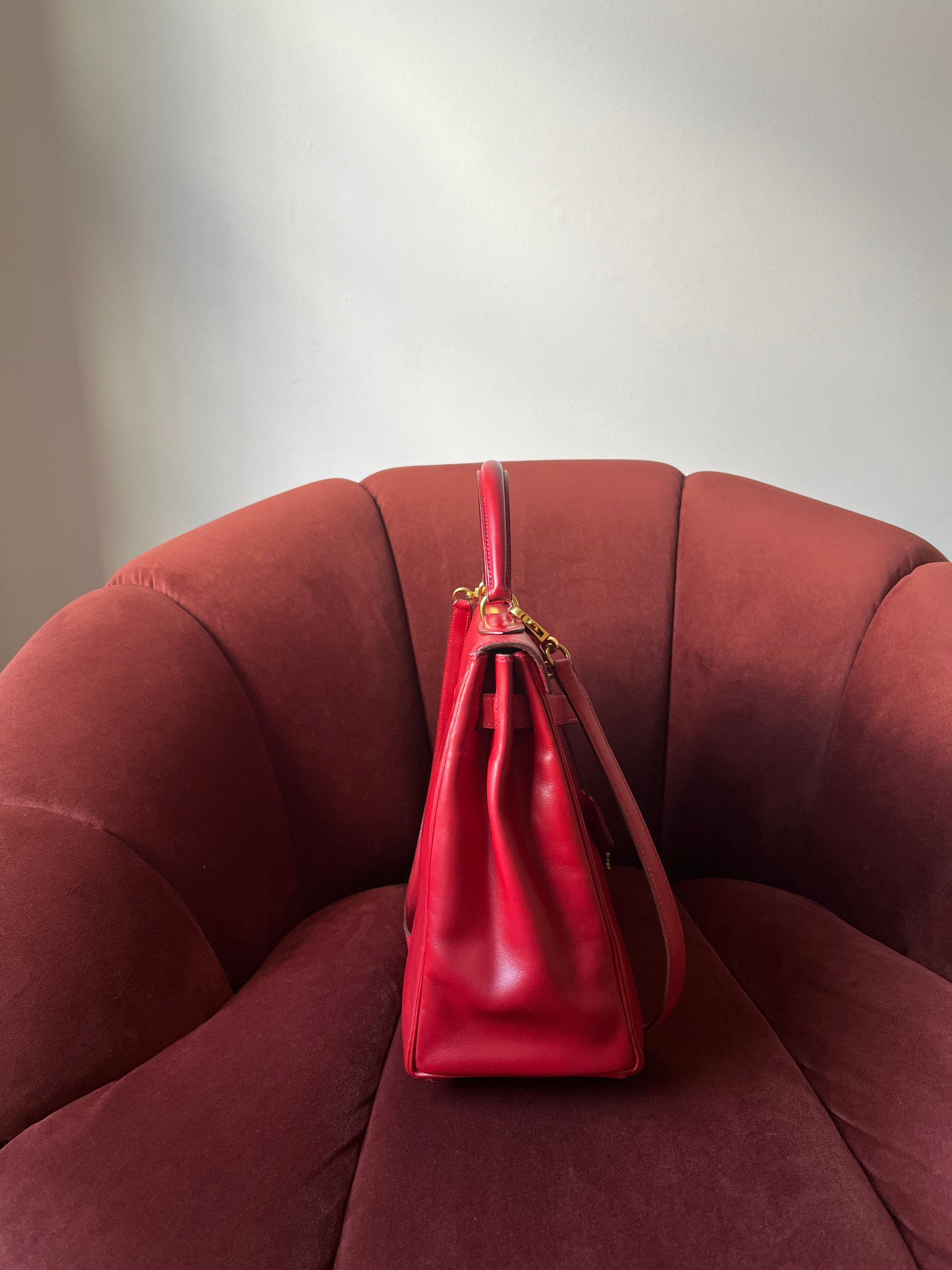 Hermès Kelly 32 in Rouge Vif Box Calf (1994)