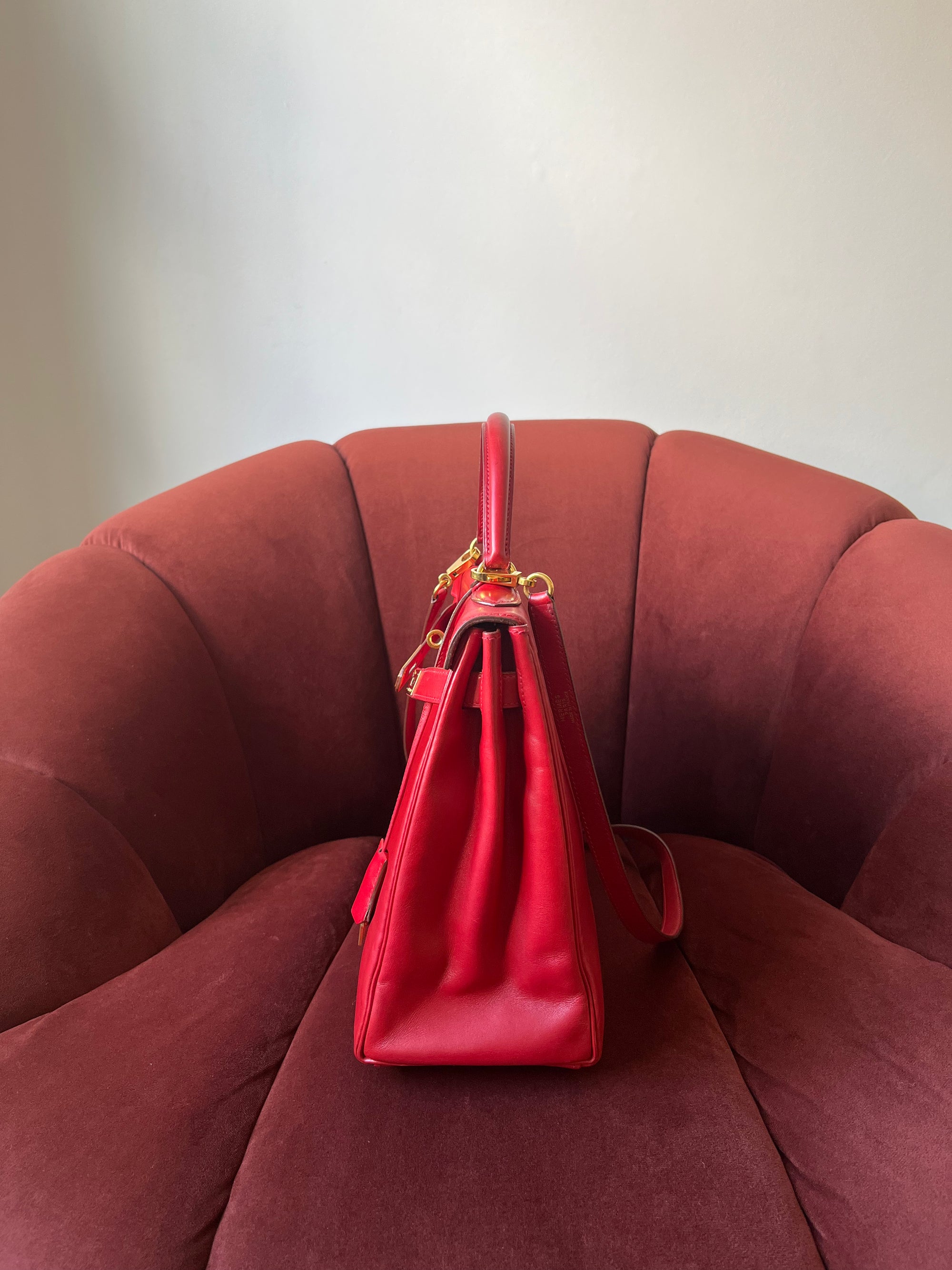 Hermès Kelly 32 in Rouge Vif Box Calf (1994)
