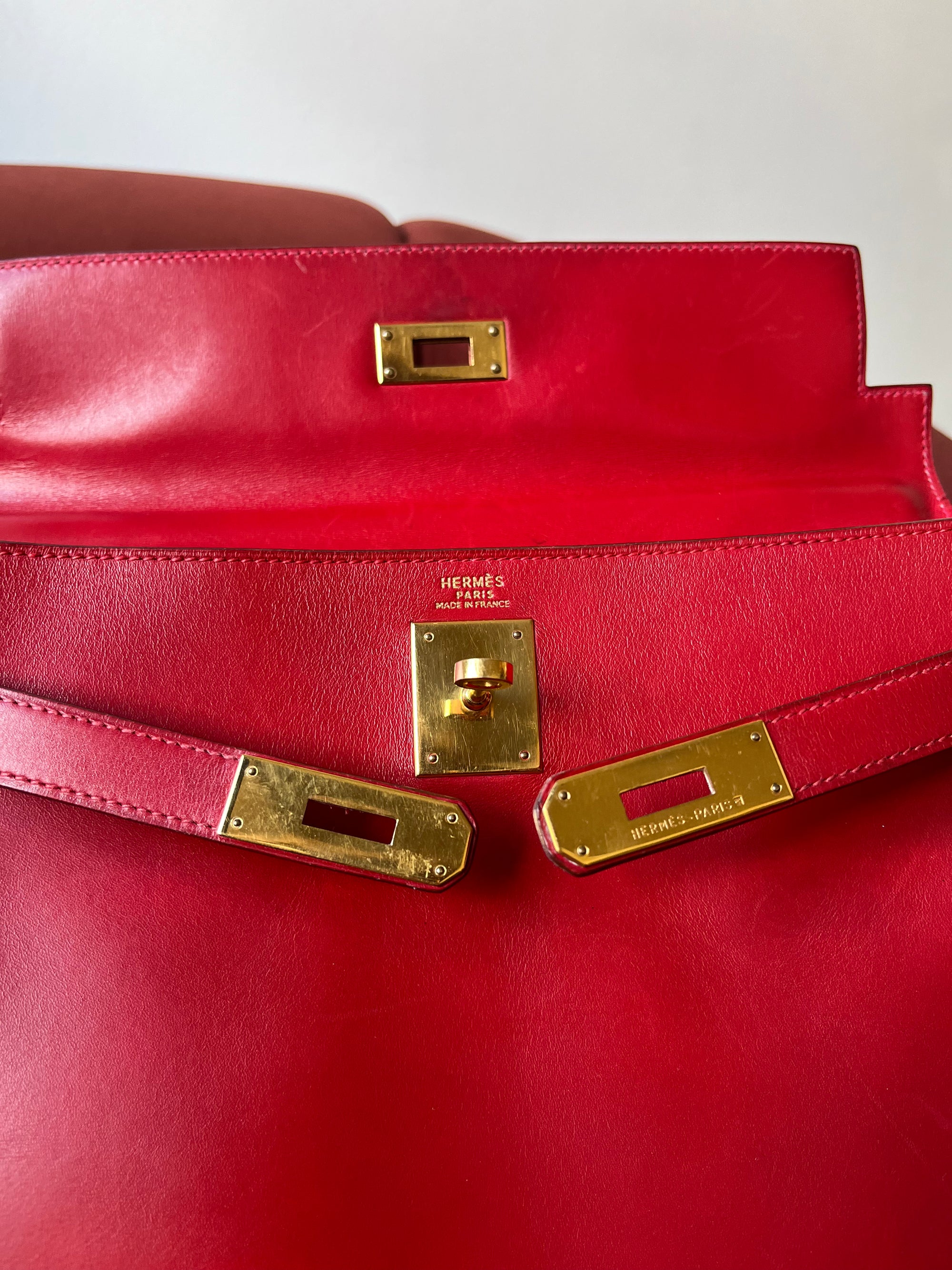 Hermès Kelly 32 in Rouge Vif Box Calf (1994)