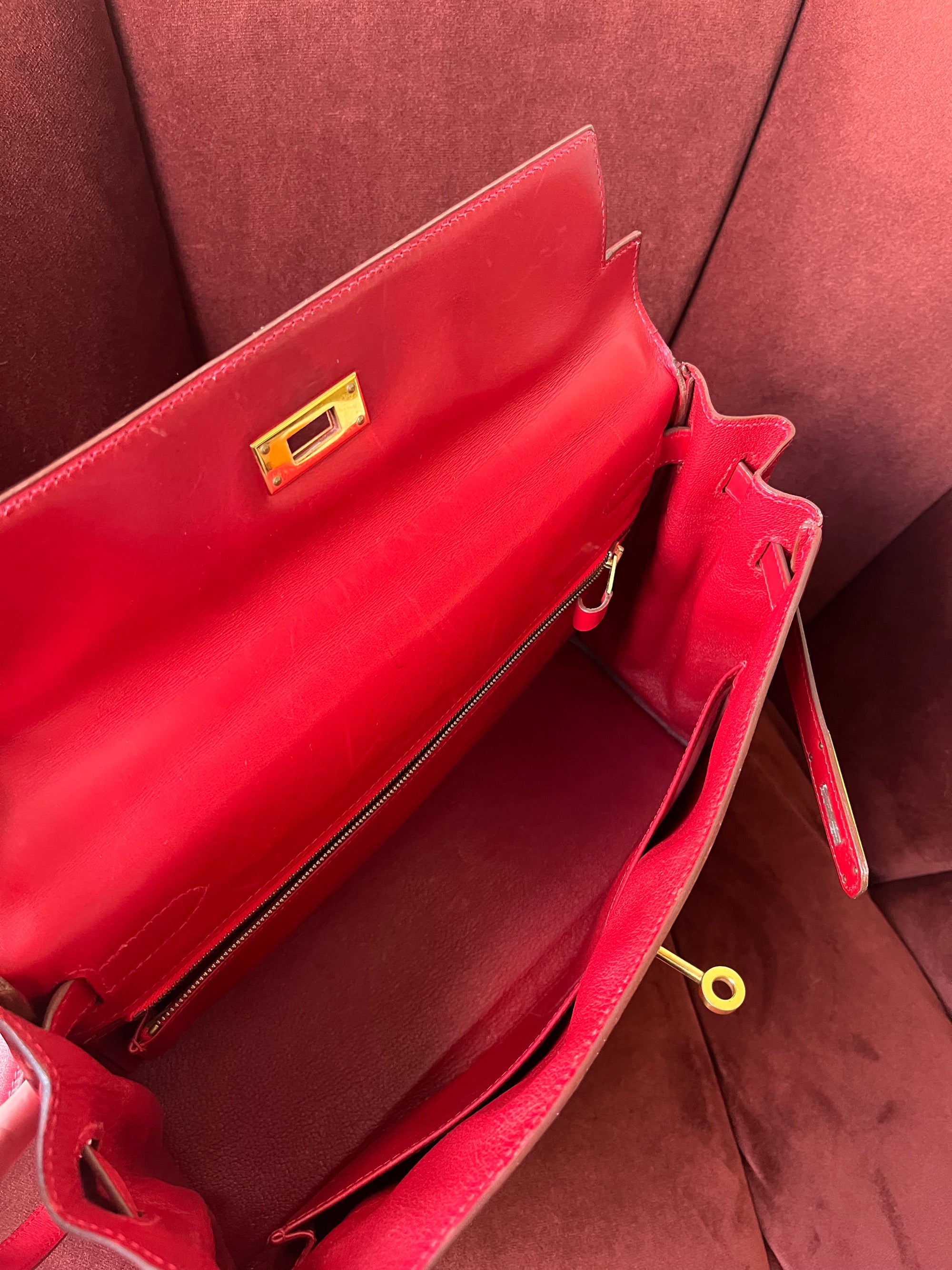 Hermès Kelly 32 in Rouge Vif Box Calf (1994)