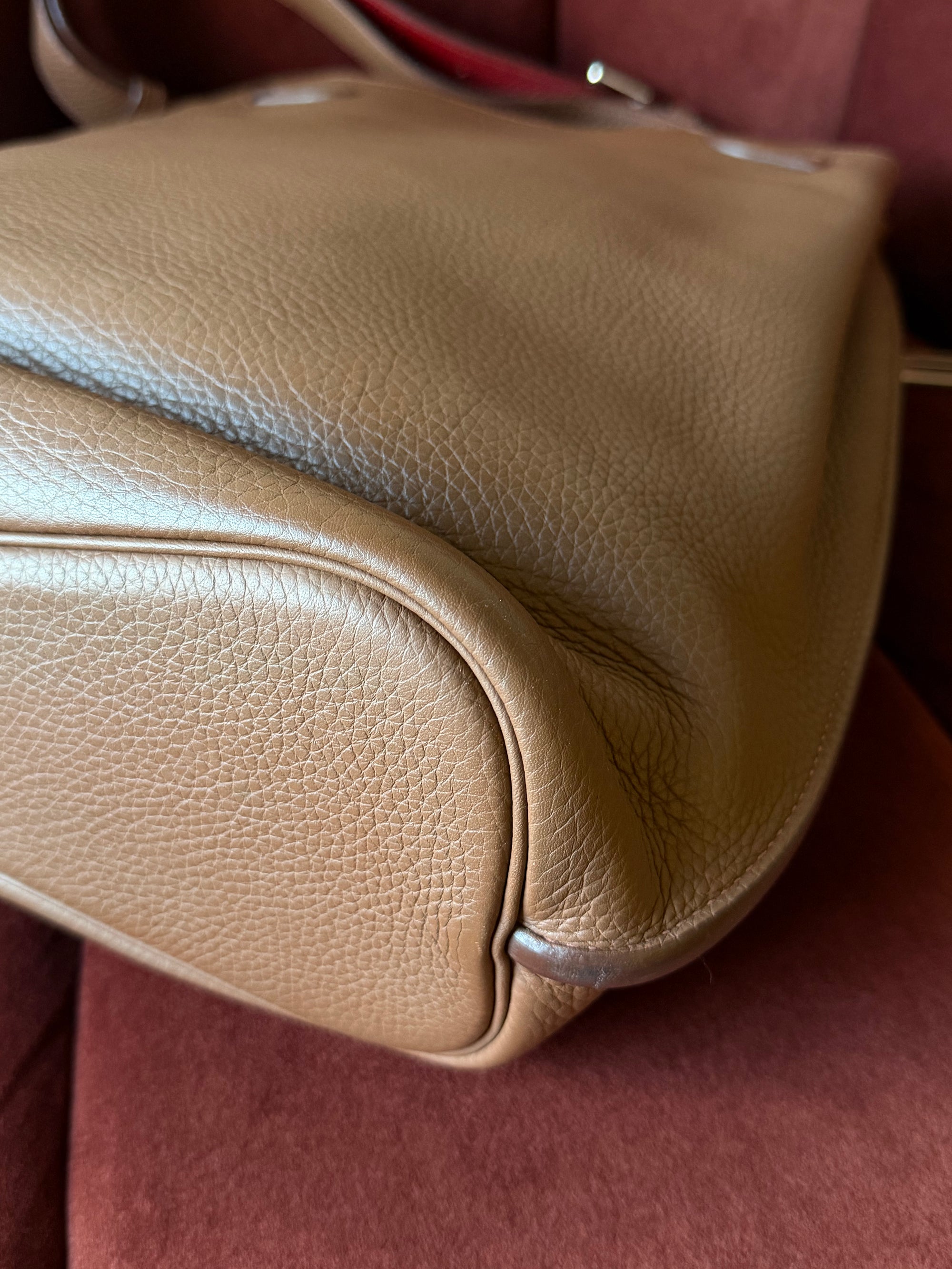 Hermès So Kelly 26 Verso In Alezan / Rouge H Togo (2011)