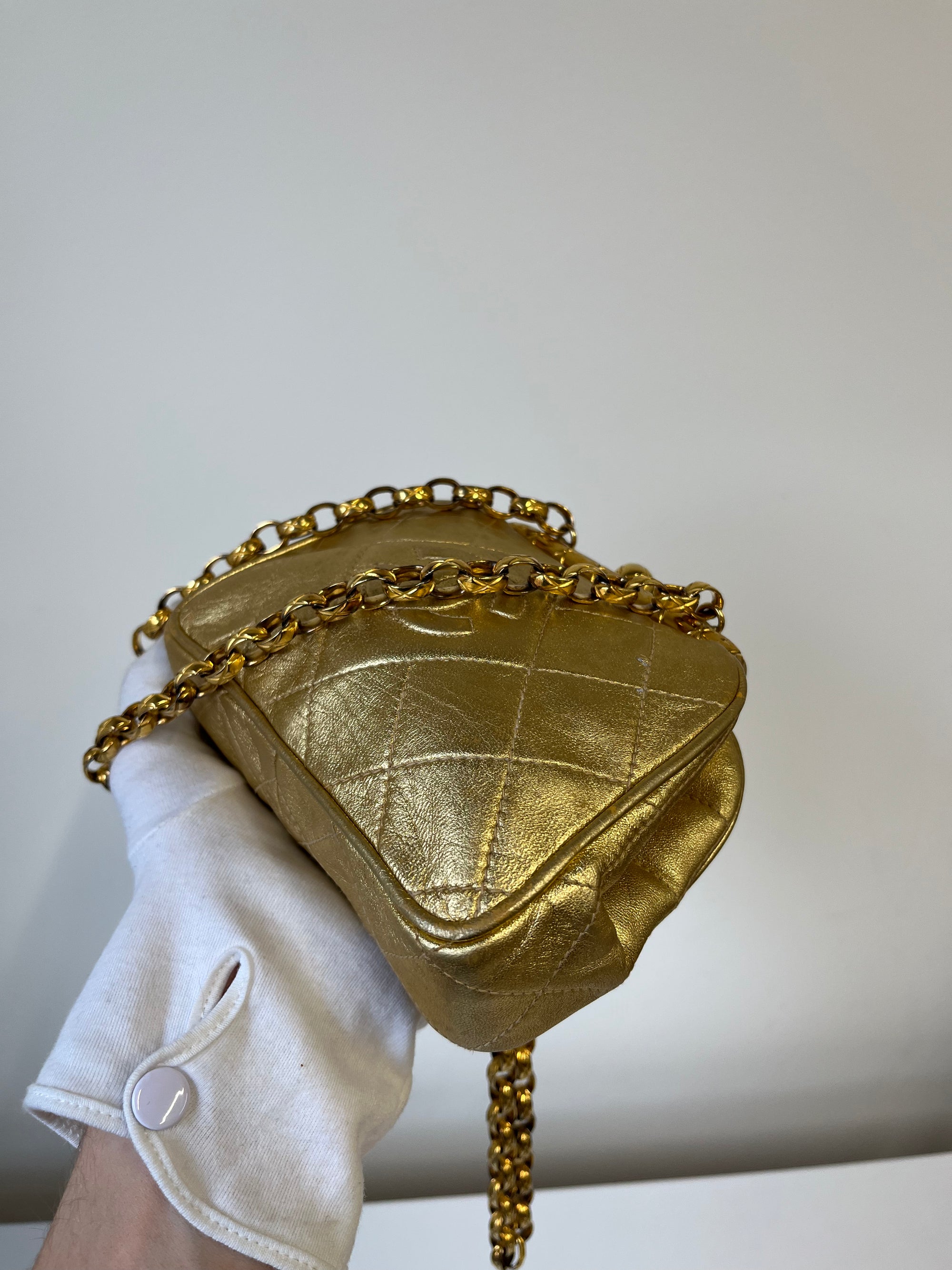 Chanel Vintage CC Metallic Gold Kiss Lock With Bijoux Chain (1989-1991)