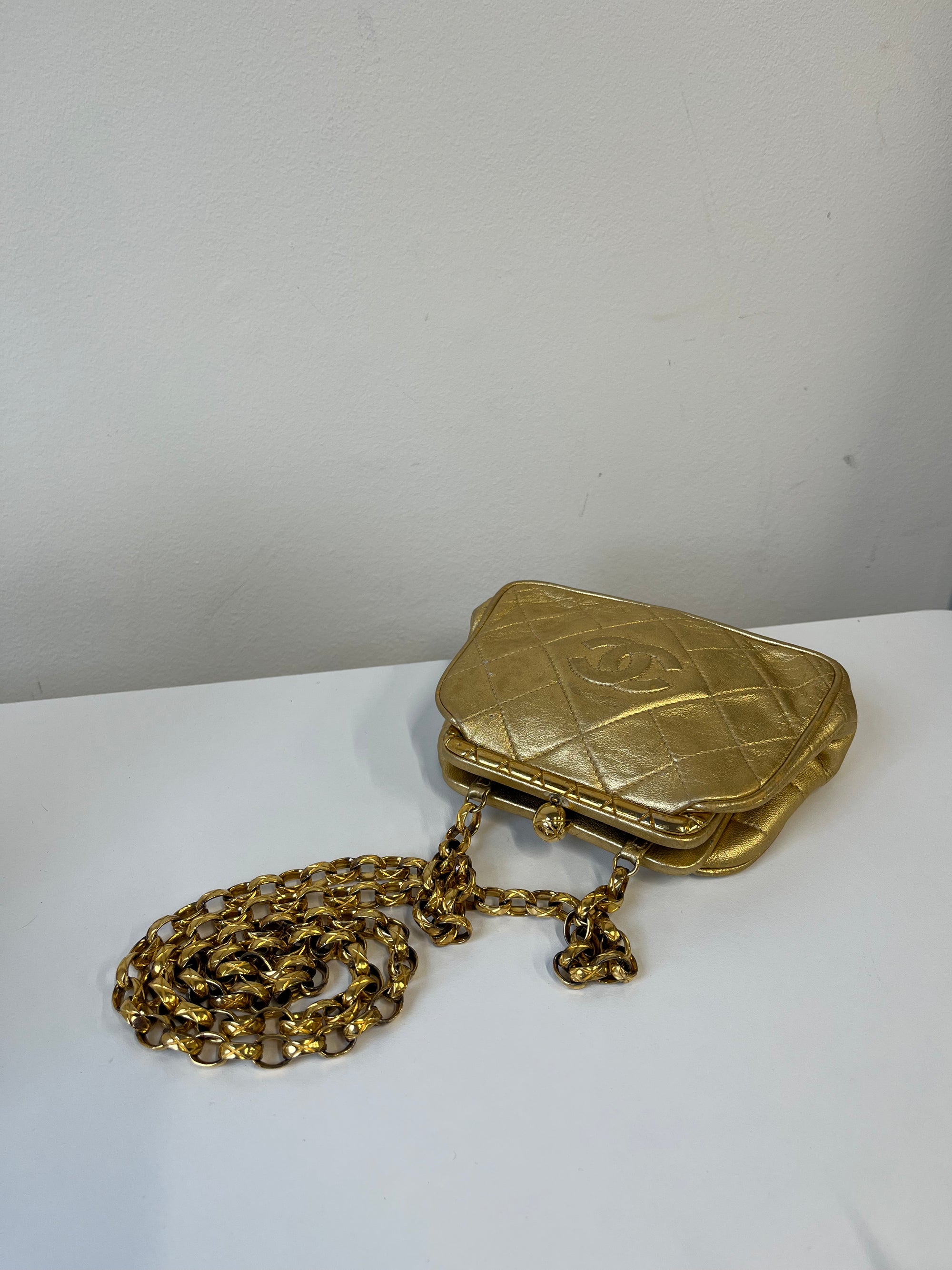Chanel Vintage CC Metallic Gold Kiss Lock With Bijoux Chain (1989-1991)
