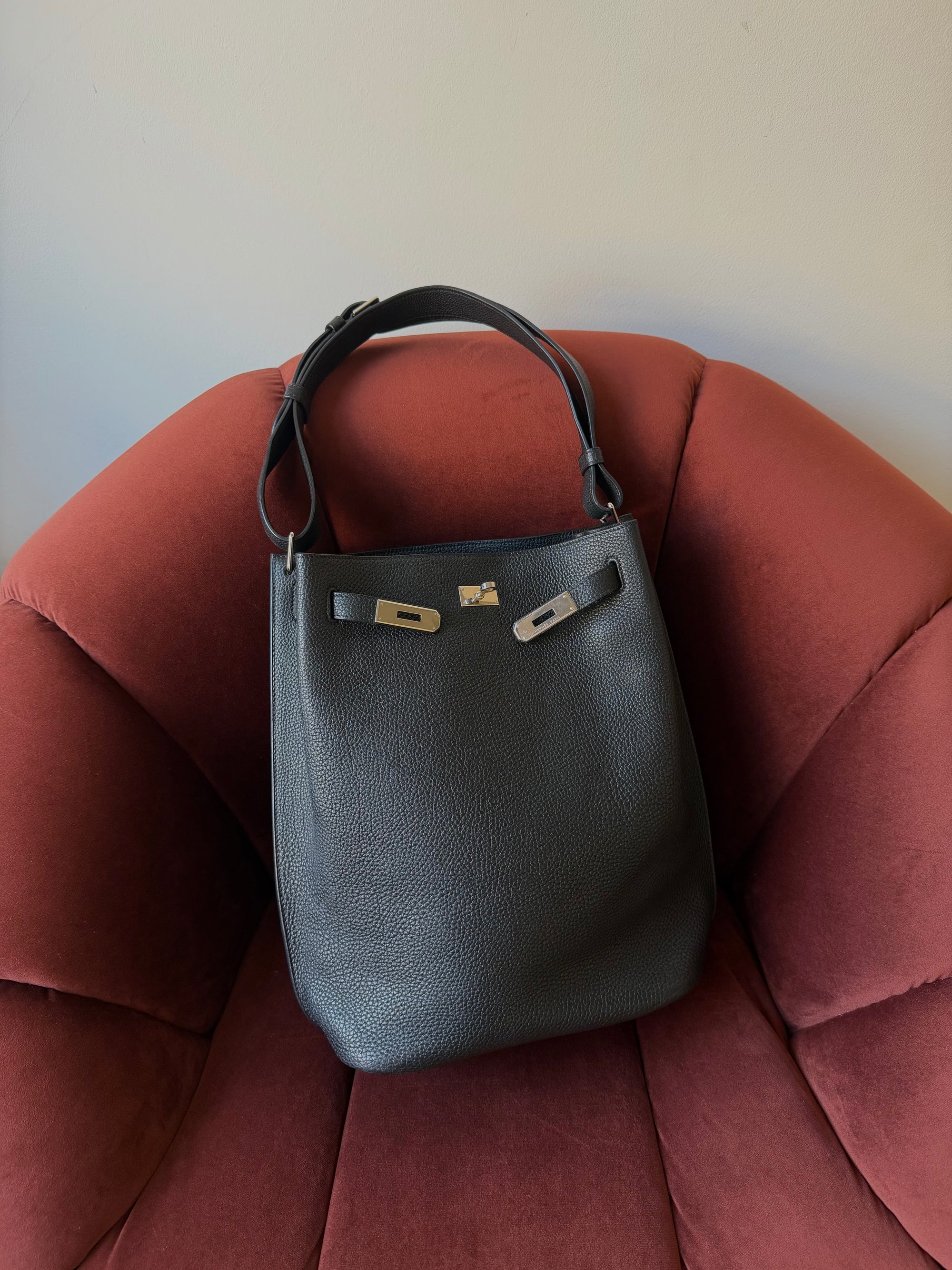Hermès So Kelly 26 In Black Togo (2008)