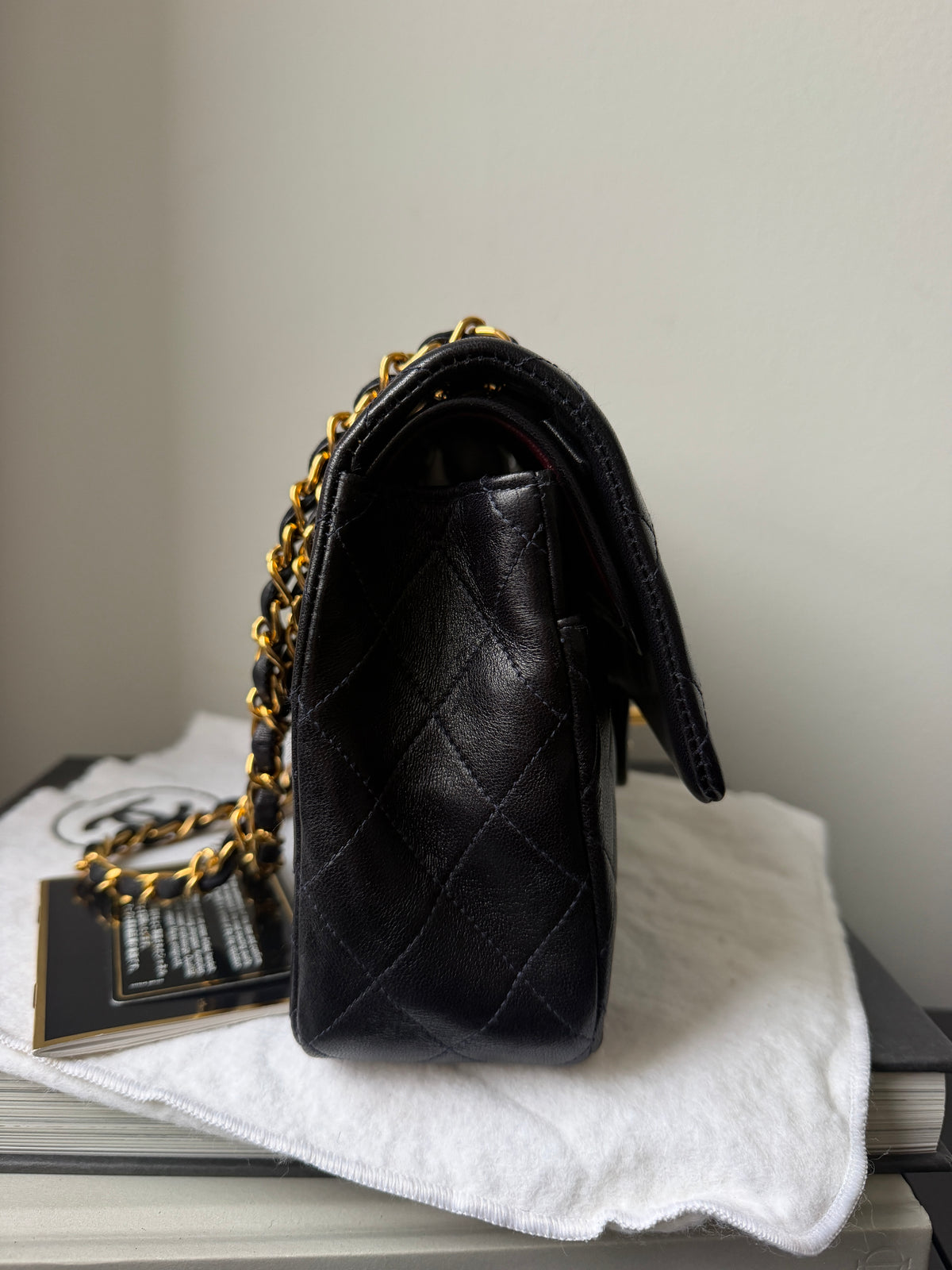 Chanel Vintage Medium Classic Double Flap In Navy Lambskin (1994-1996)