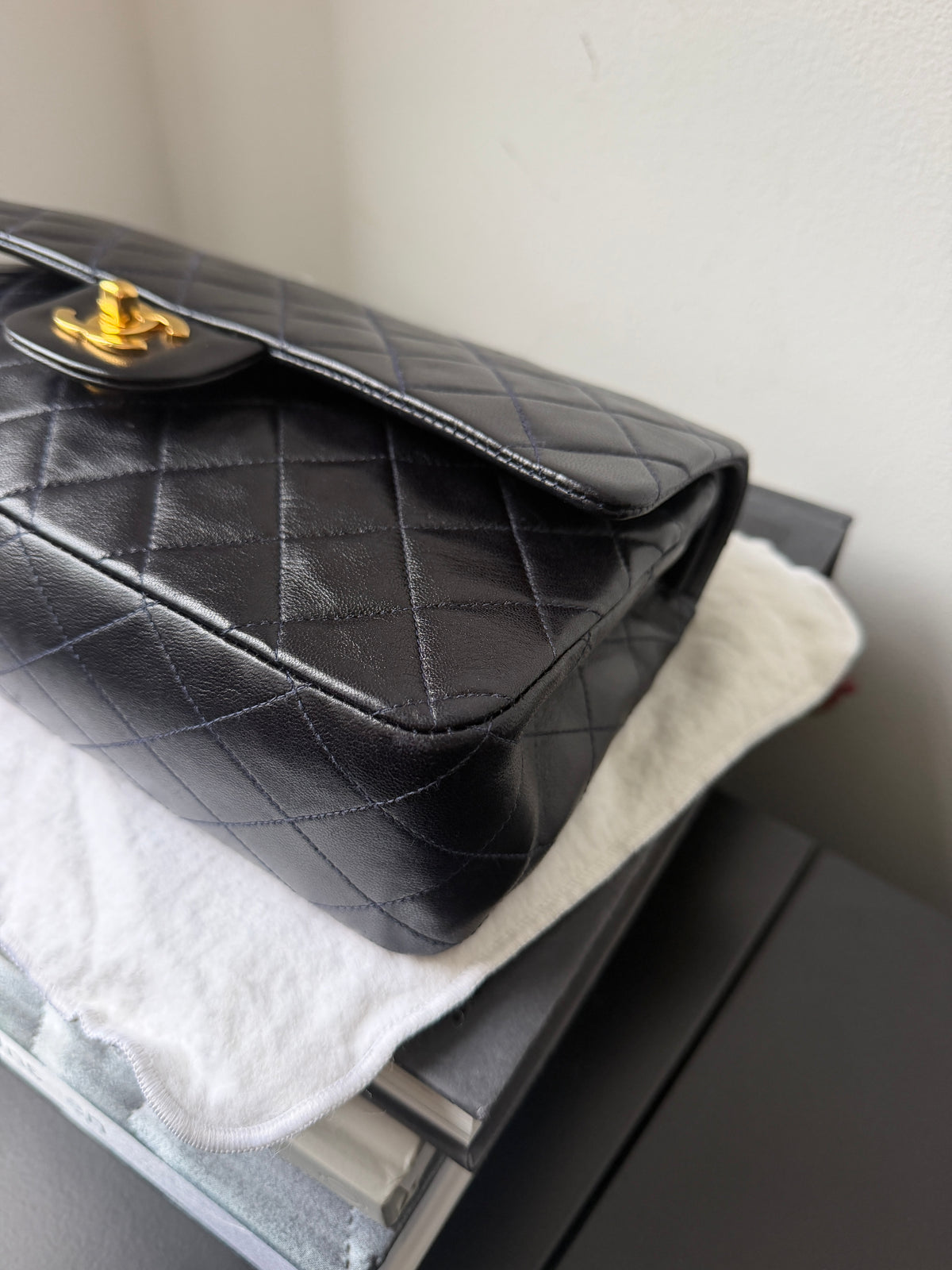 Chanel Vintage Medium Classic Double Flap In Navy Lambskin (1994-1996)