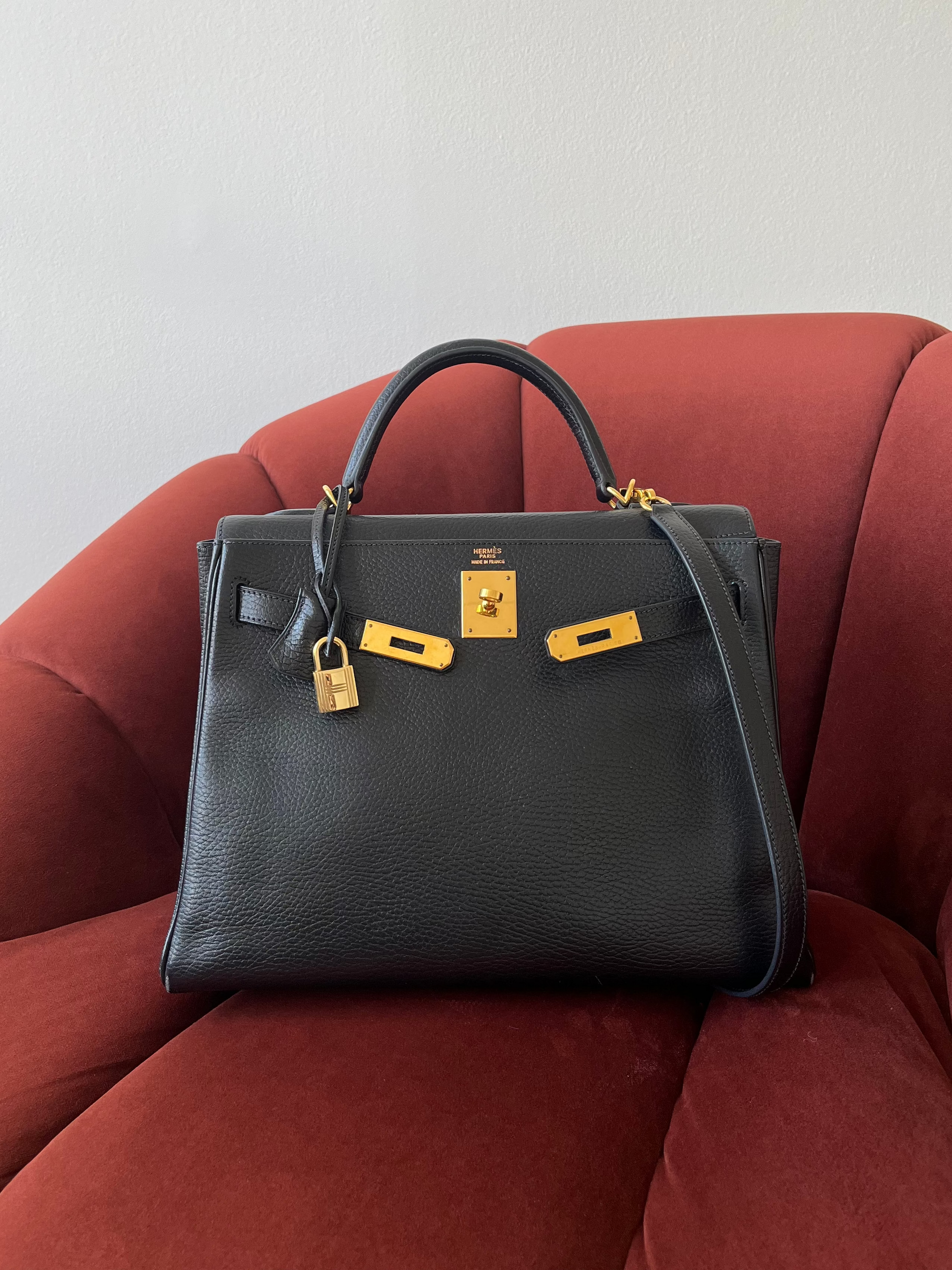 Hermès Kelly 32 In Black Ardennes (2001)