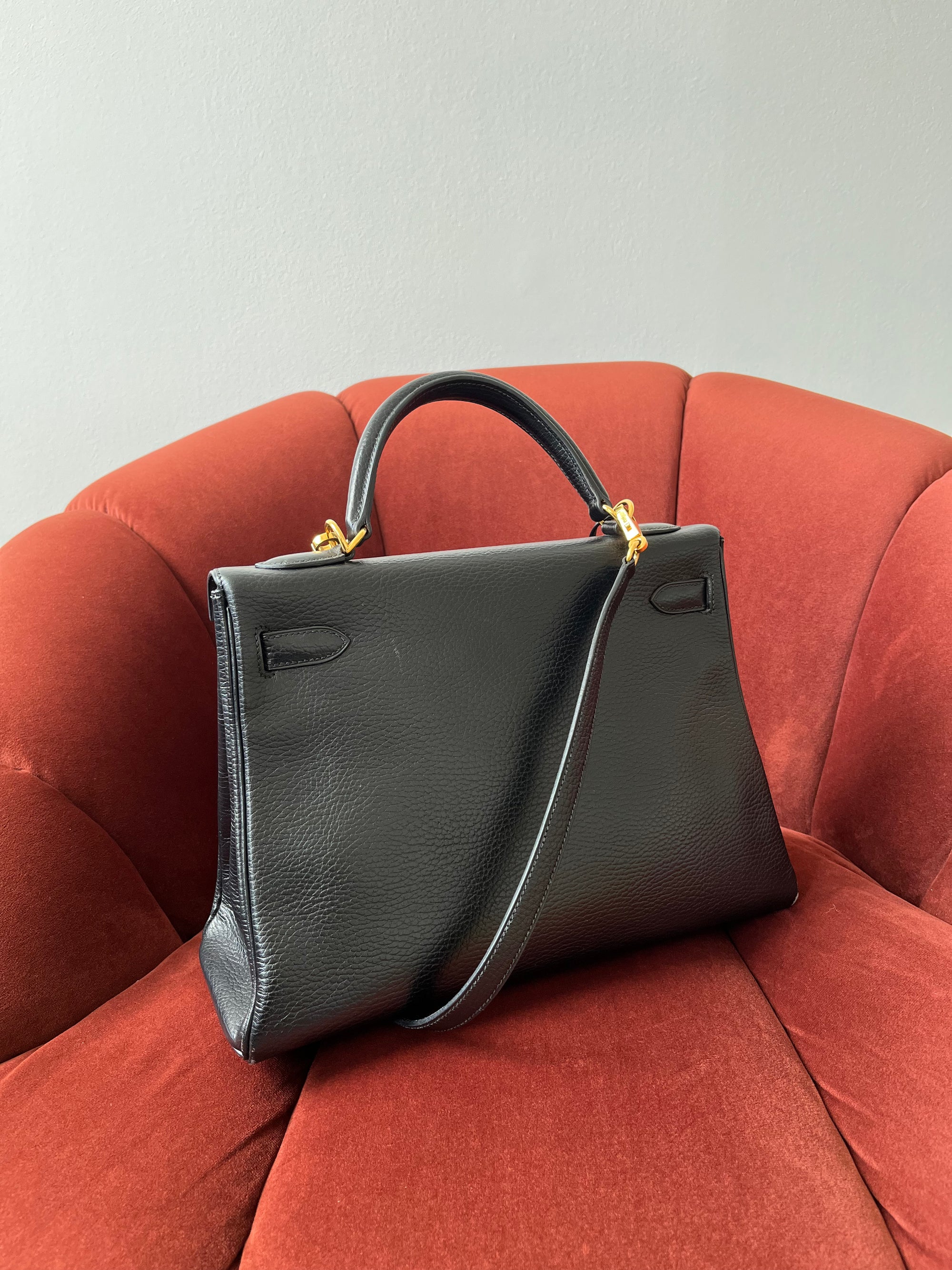 Hermès Kelly 32 In Black Ardennes (2001)