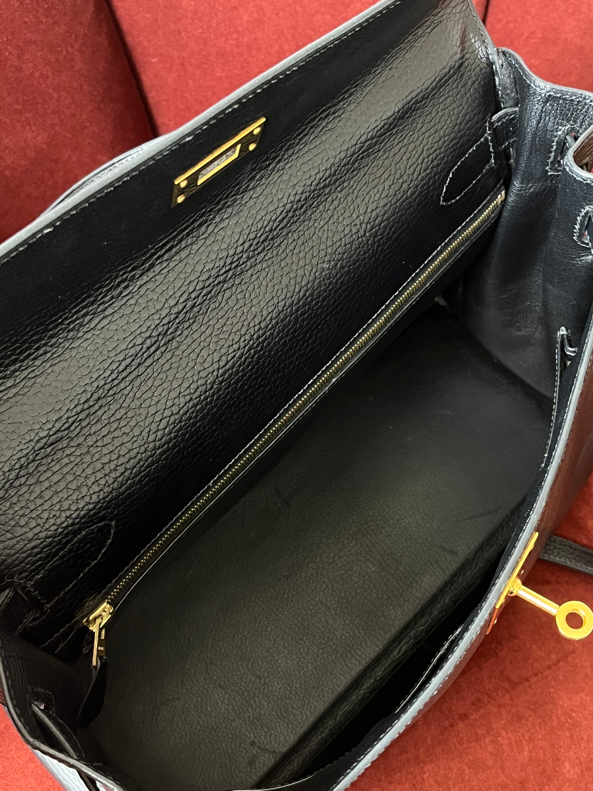 Hermès Kelly 32 In Black Ardennes (2001)