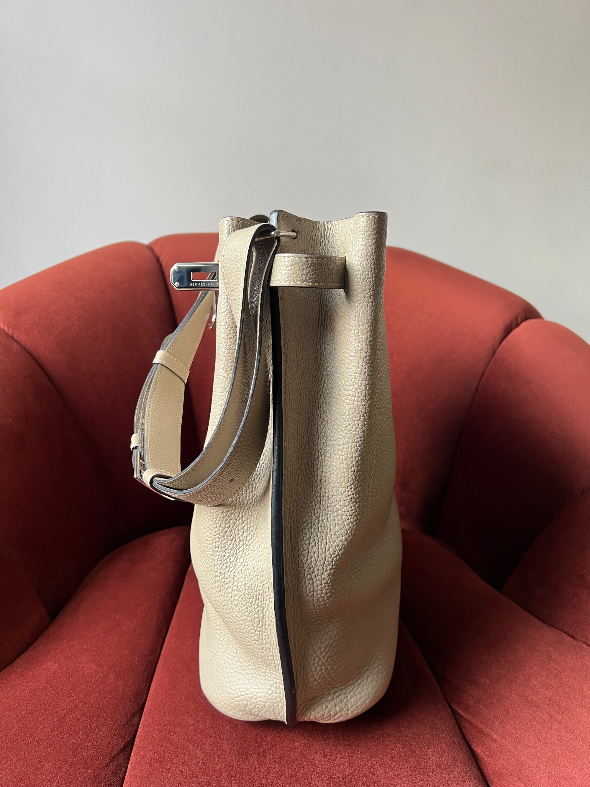 Hermès So Kelly 26 In Gris Tourterelle Togo (2010)