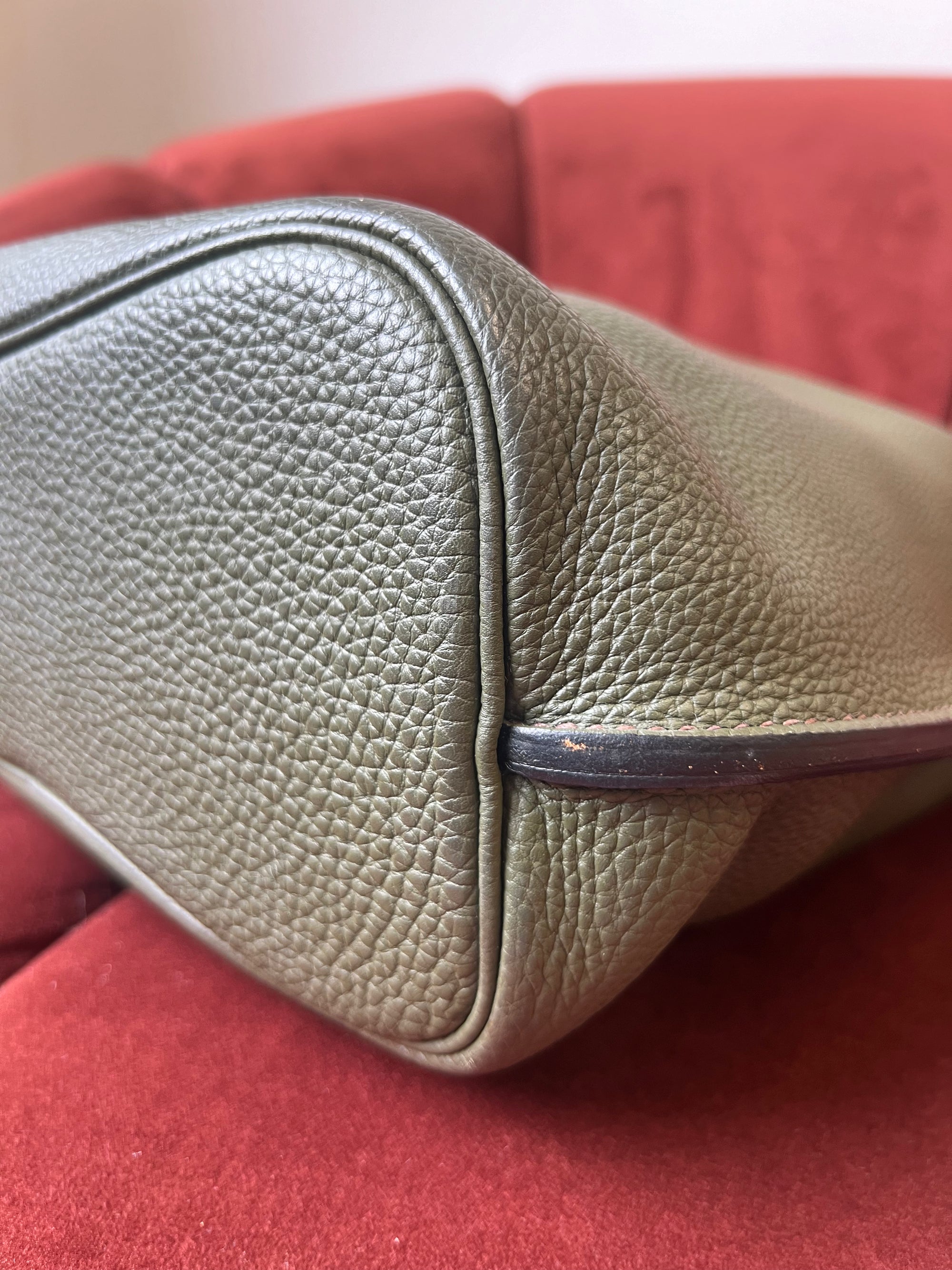 Hermès So Kelly 26 In Vert Olive Togo (2016)