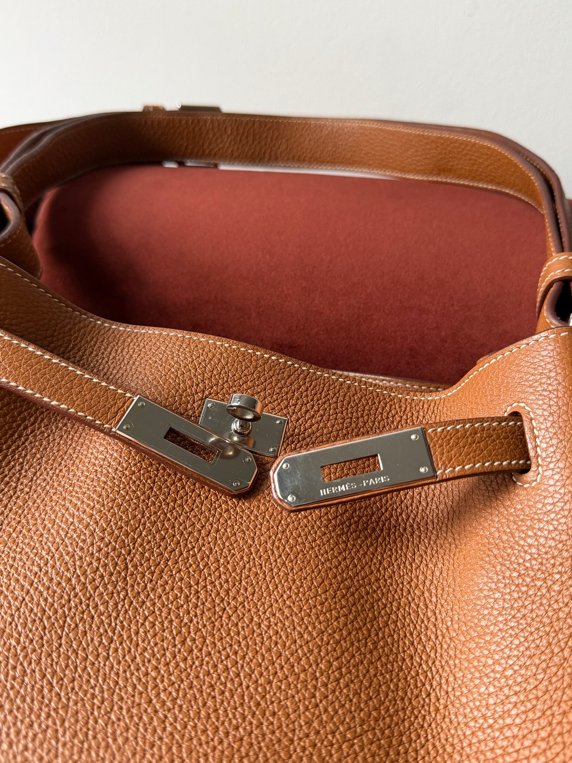 Hermès So Kelly 26 In Gold Togo (2011)