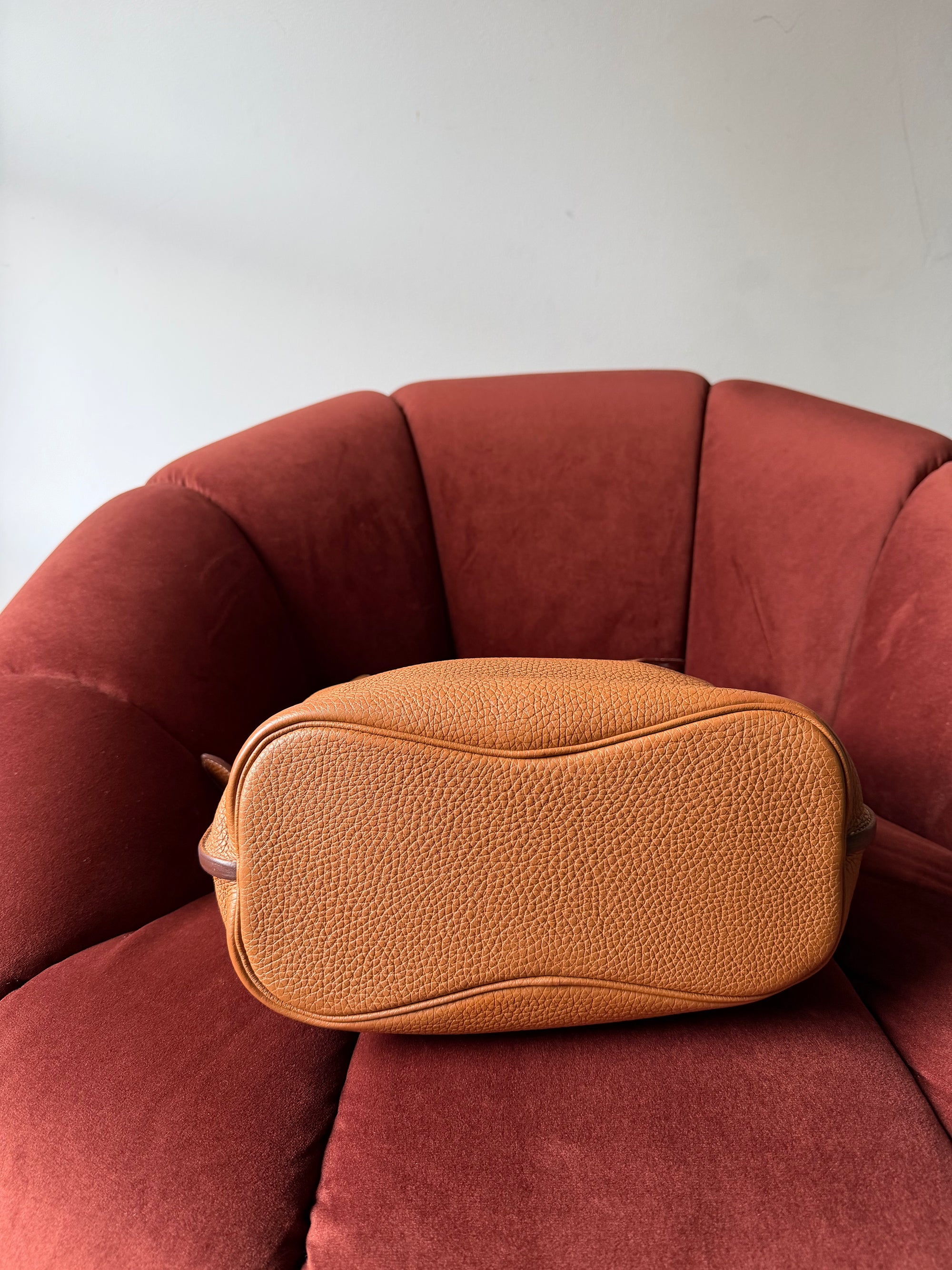 Hermès So Kelly 26 In Gold Togo (2011)