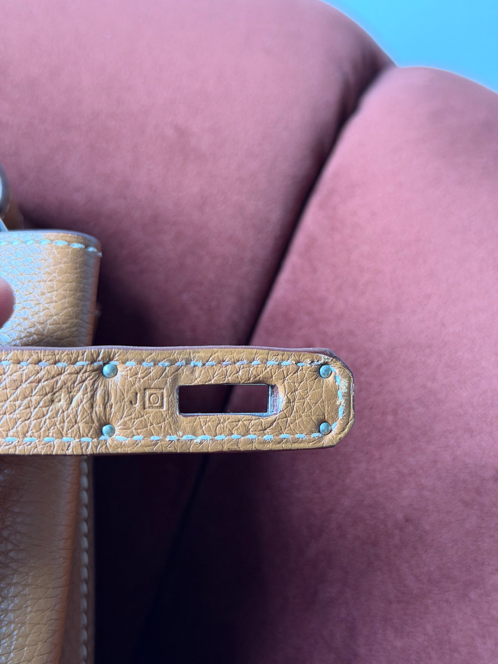 Hermès So Kelly 26 In Gold Togo (2011)